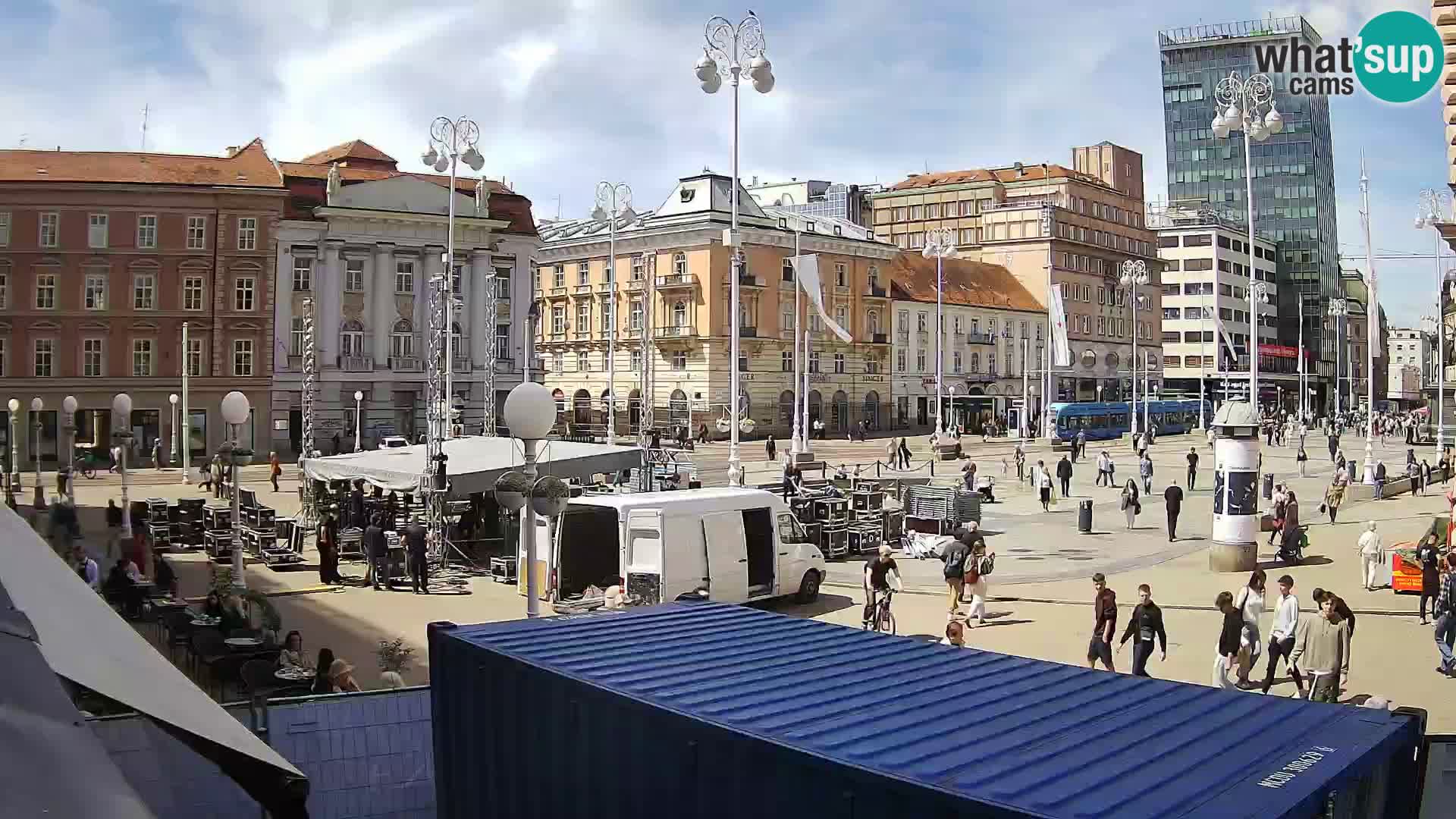 Zagreb Live Webcam – Bana Jelačić square