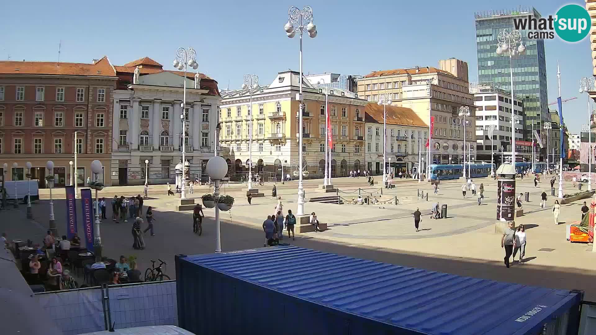 Zagreb Live Webcam – Bana Jelačić square