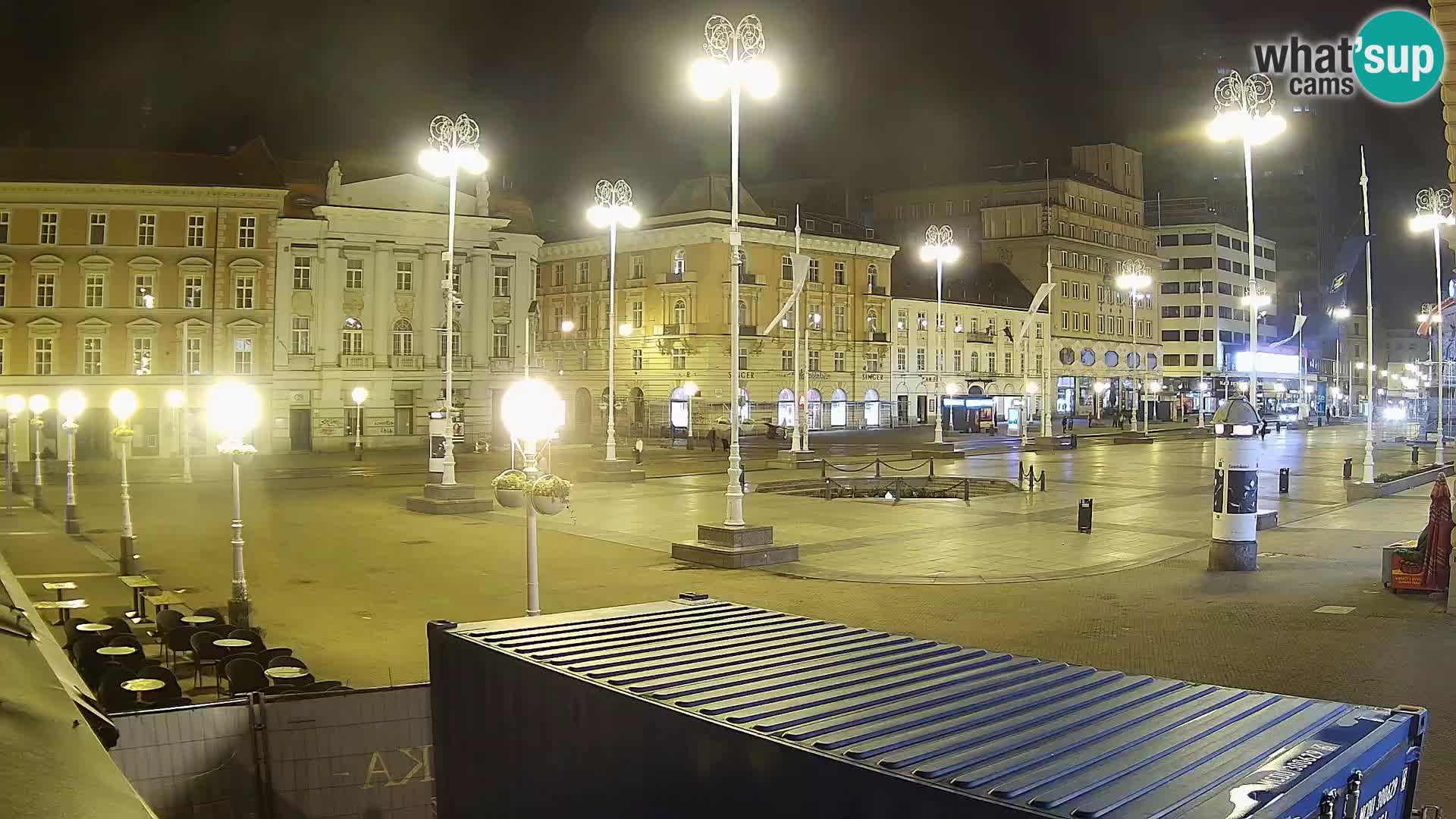 Zagreb Live Webcam – Bana Jelačić square