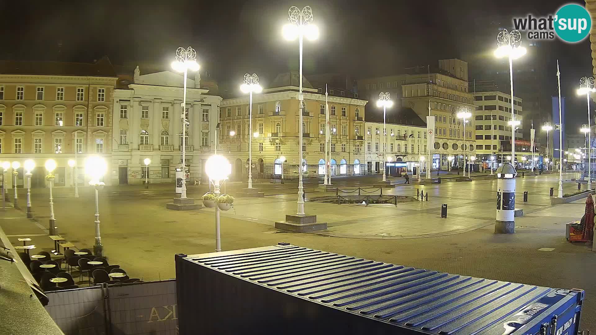 Zagreb Live Webcam – Bana Jelačić square