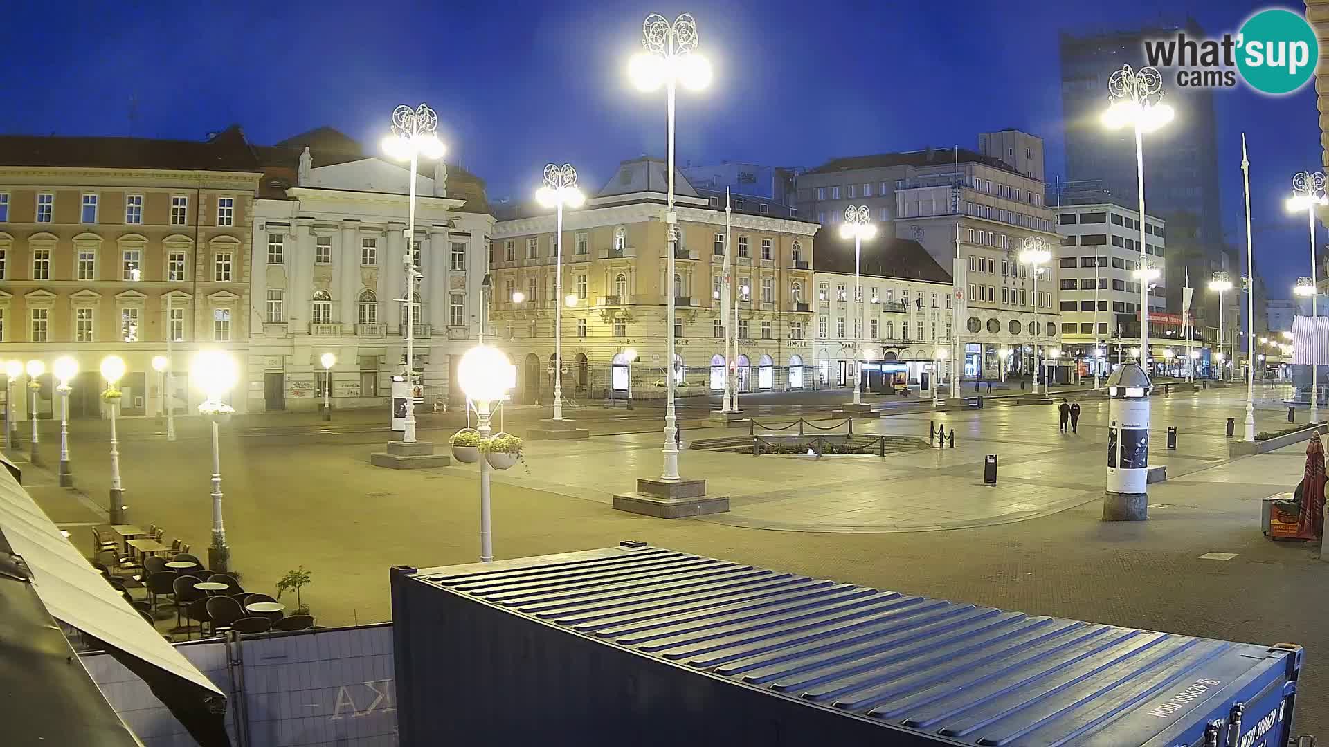 Zagreb Live Webcam – Bana Jelačić square