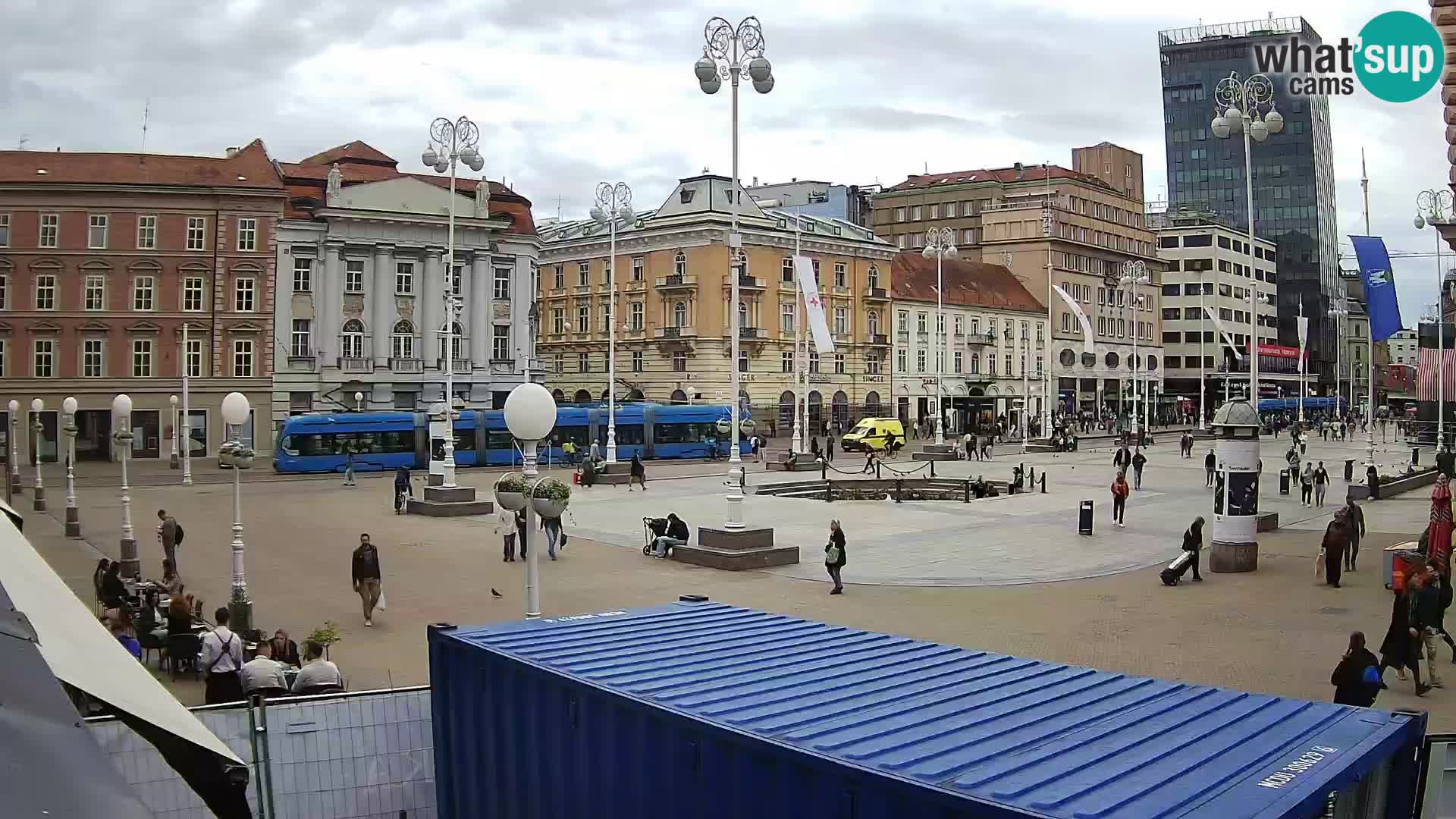 Zagreb Live Webcam – Bana Jelačić square