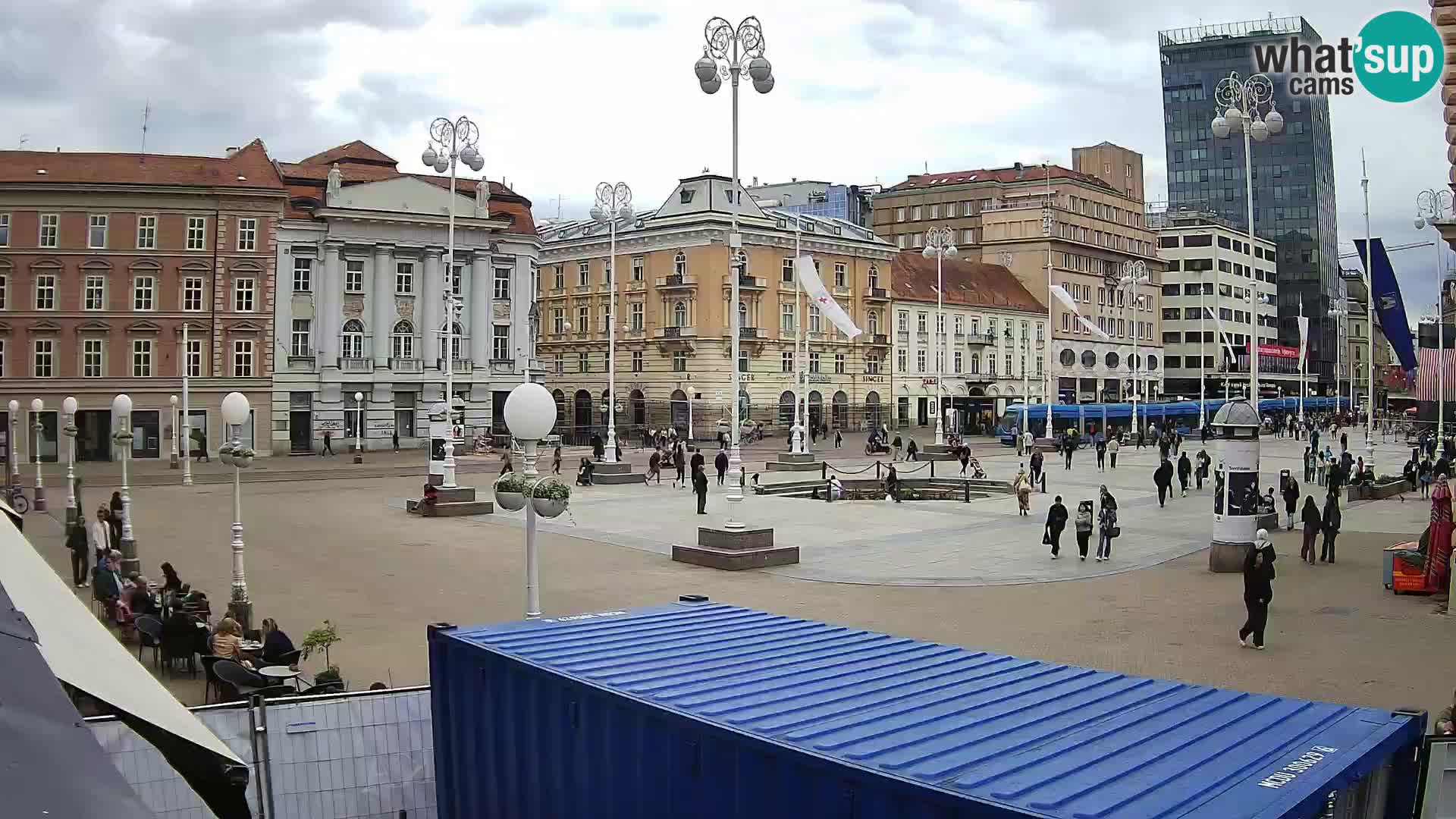 Zagreb Live Webcam – Bana Jelačić square