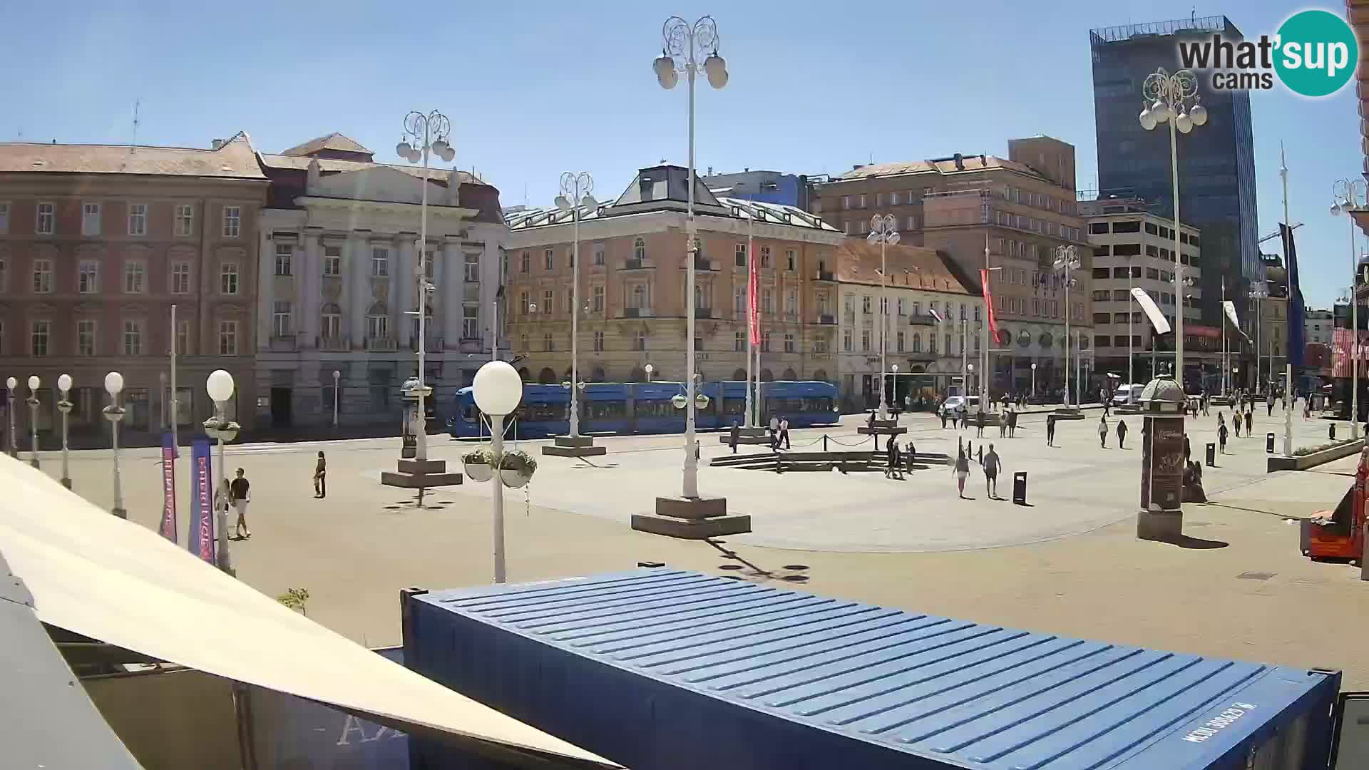 Zagreb Live Webcam – Bana Jelačić square