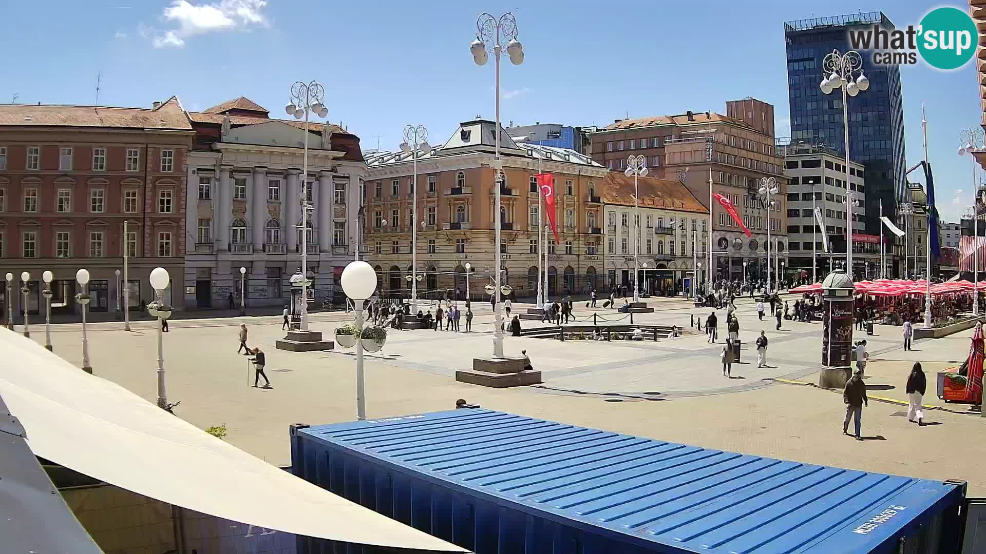 Zagreb Live Webcam – Bana Jelačić square