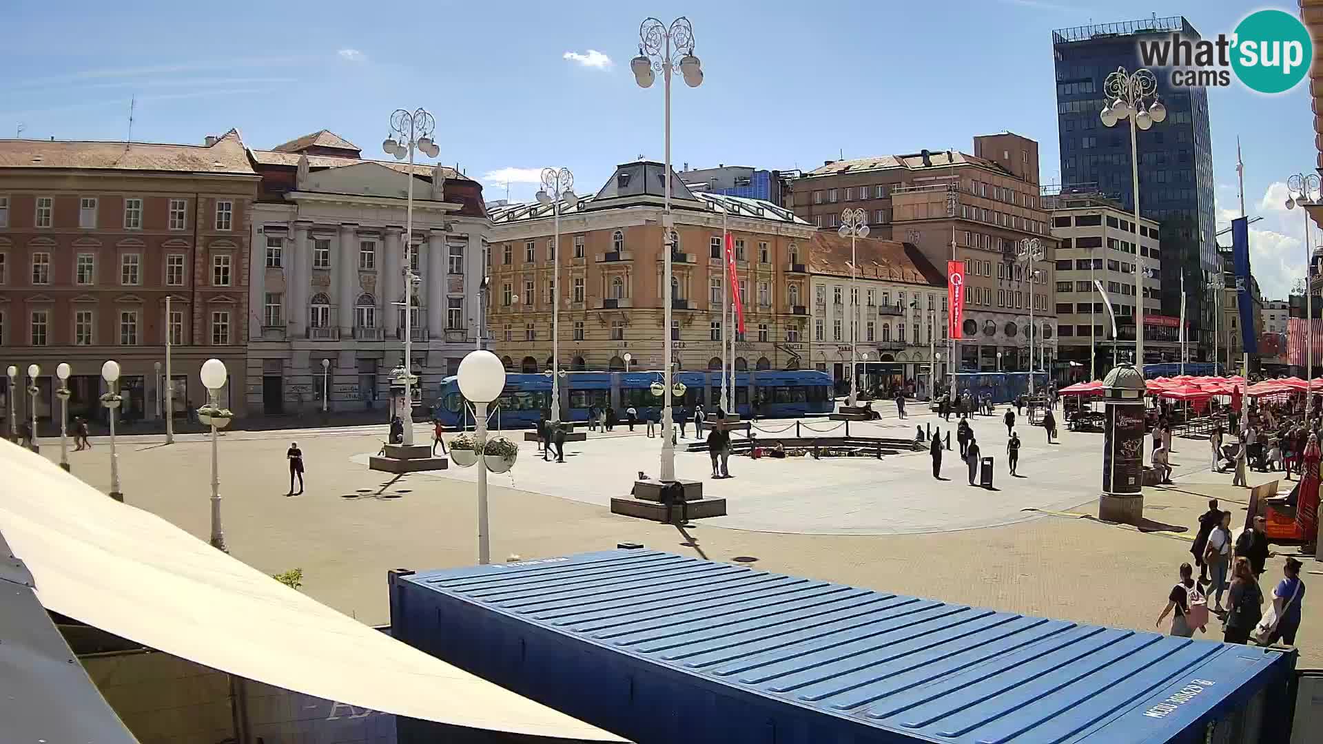 Zagreb spletna kamera trg Bana Jelačića