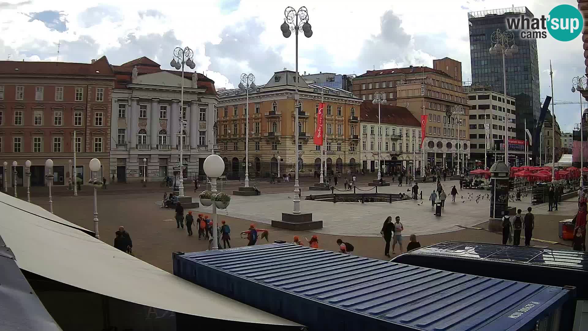 Zagreb Live Webcam – Bana Jelačić square
