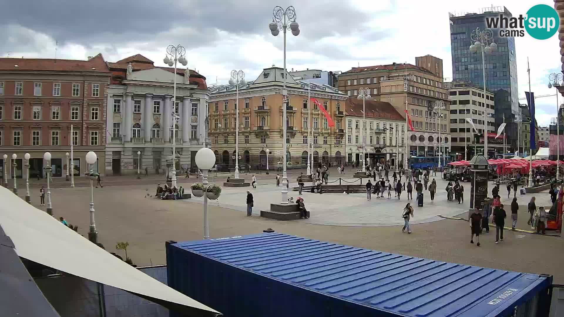 Zagreb Live Webcam – Bana Jelačić square