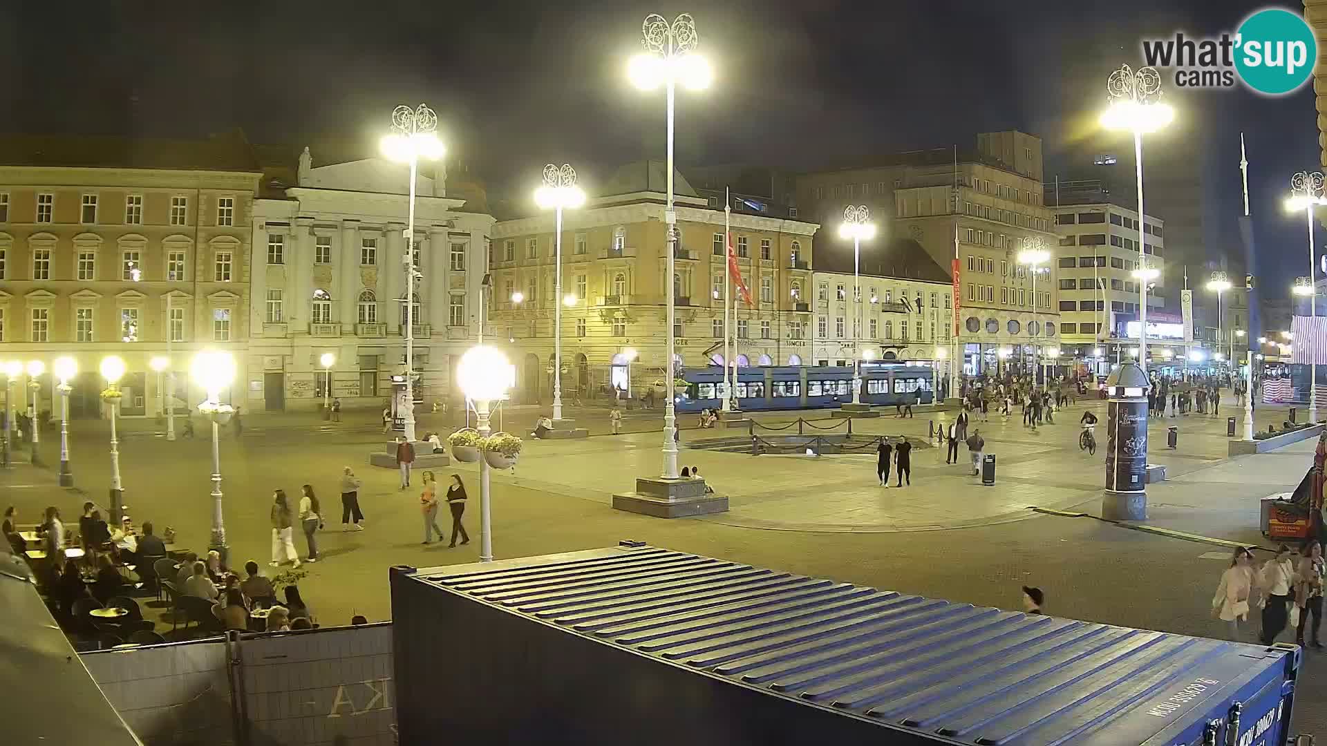 Zagreb Live Webcam – Bana Jelačić square