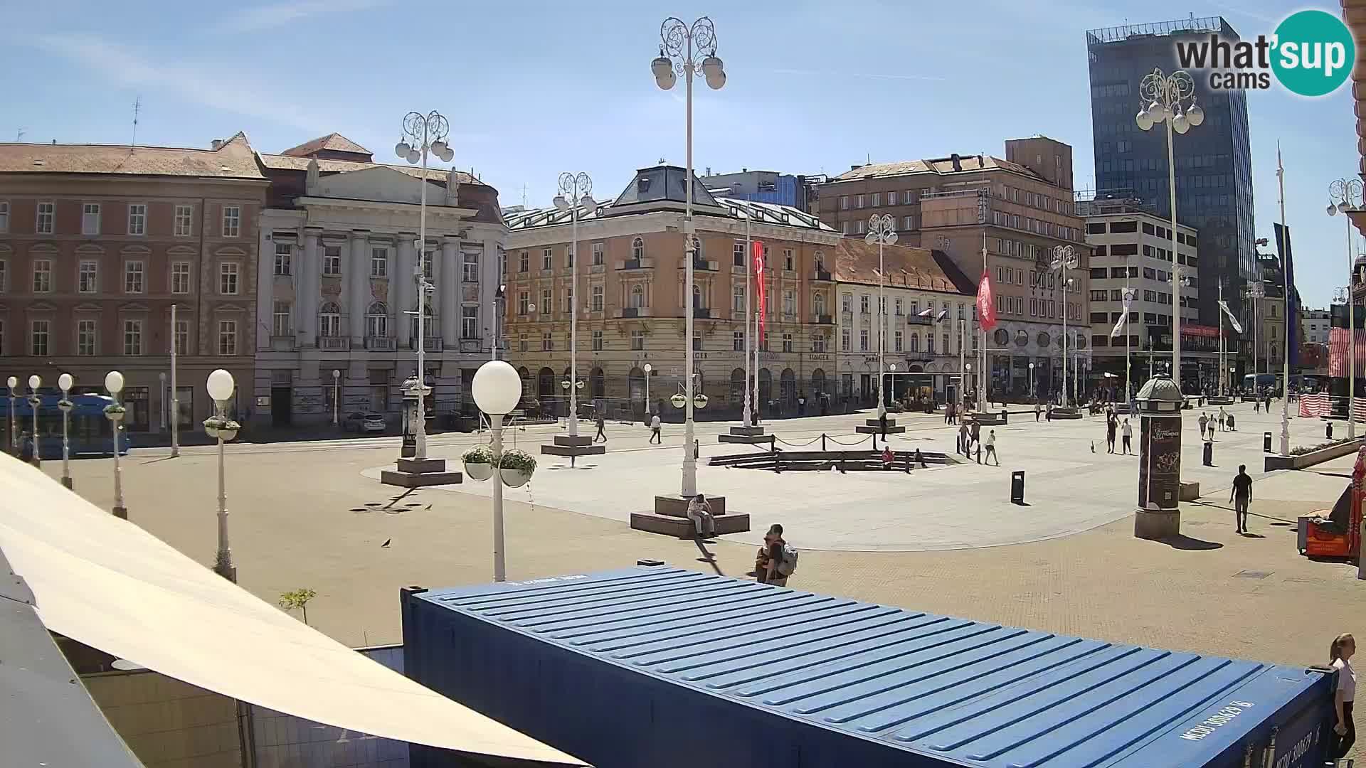 Zagreb Live Webcam – Bana Jelačić square