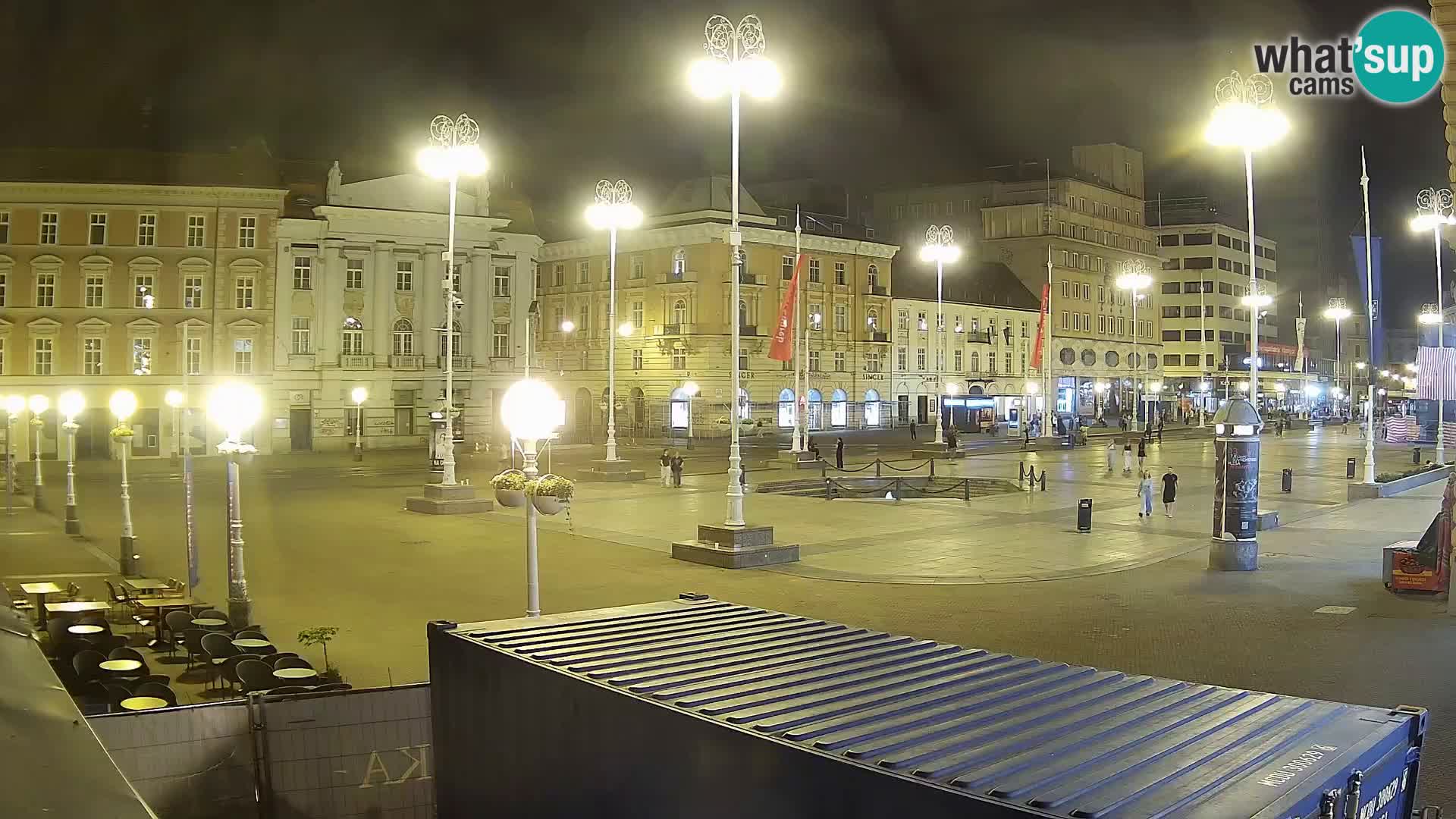 Zagreb Live Webcam – Bana Jelačić square