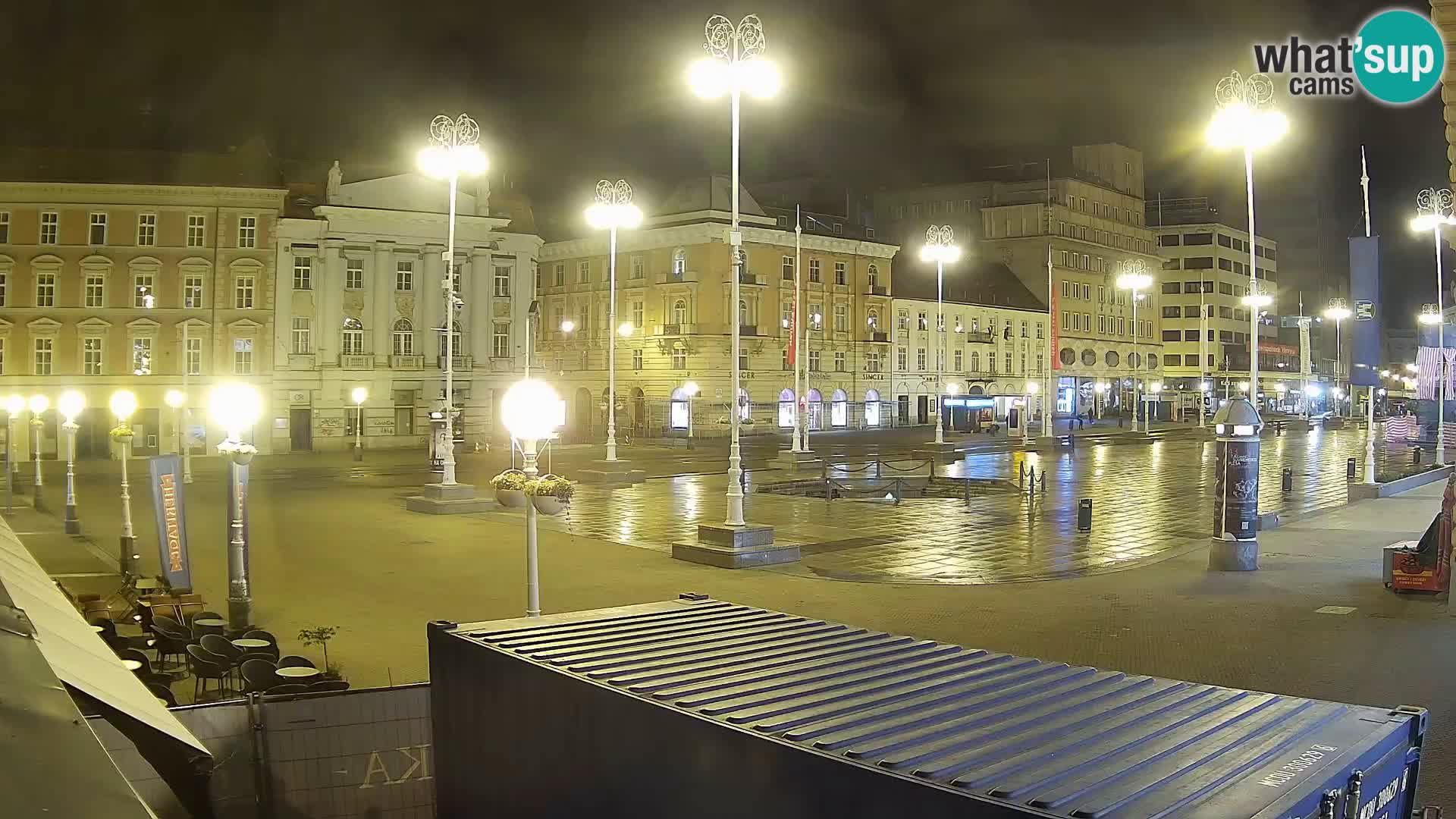 Zagreb Live Webcam – Bana Jelačić square