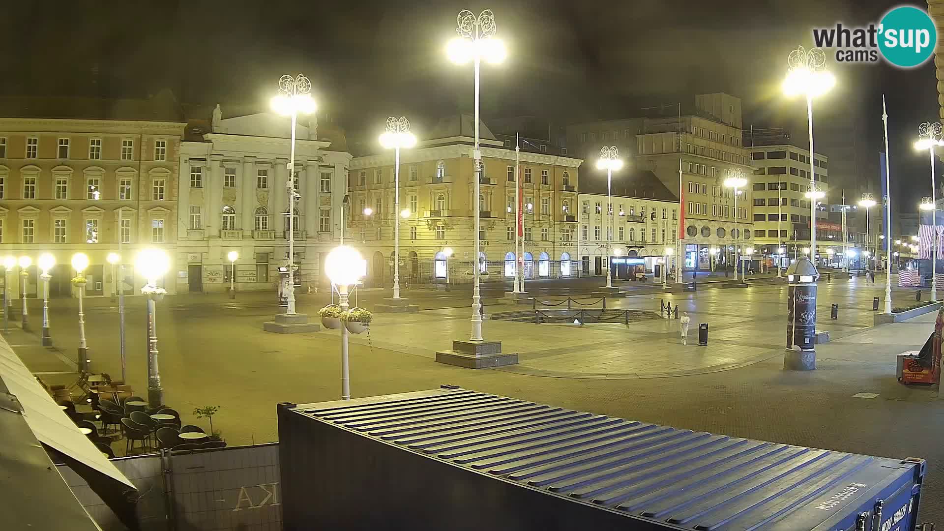 Zagreb Live Webcam – Bana Jelačić square