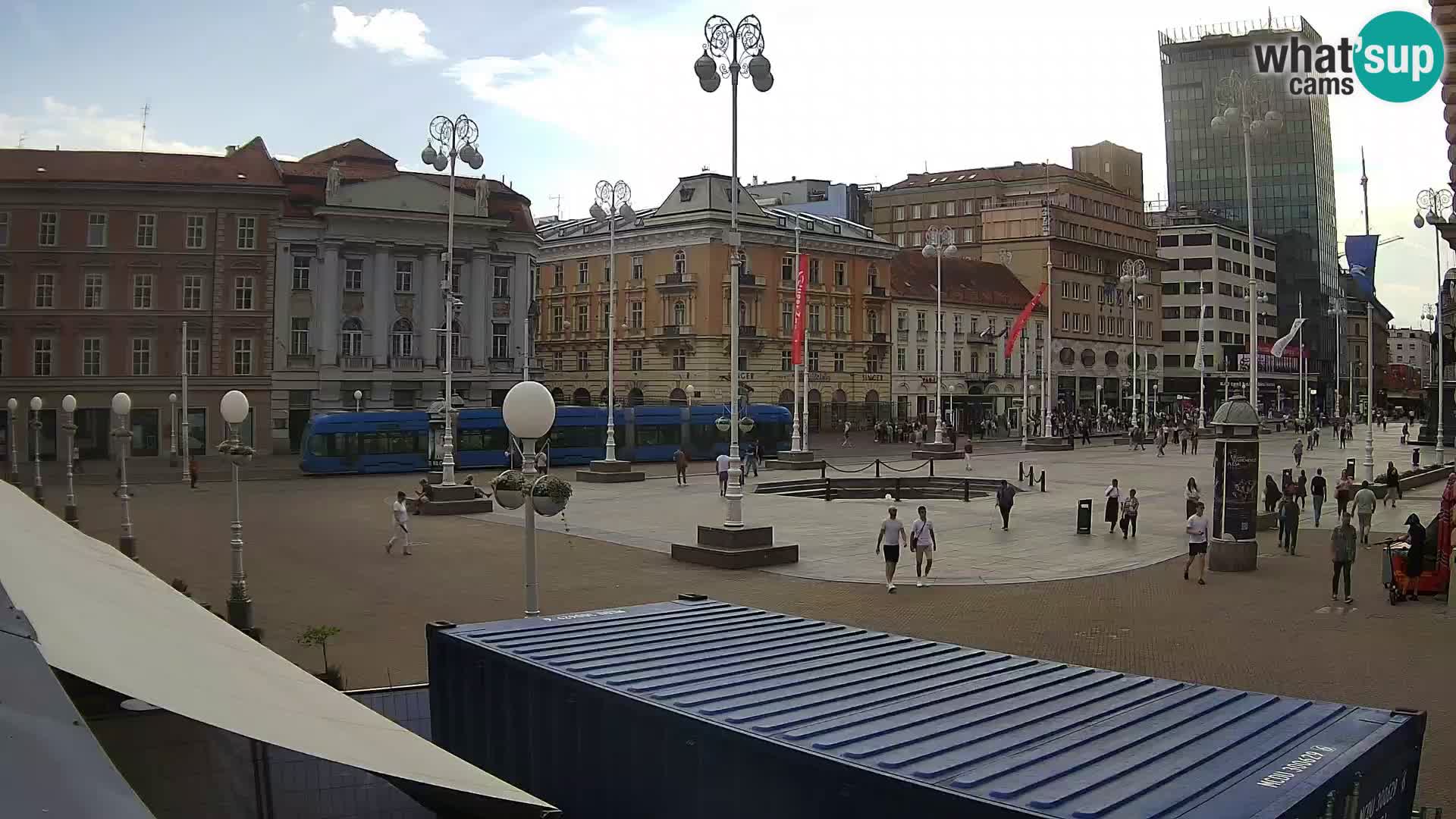 Zagreb Live Webcam – Bana Jelačić square
