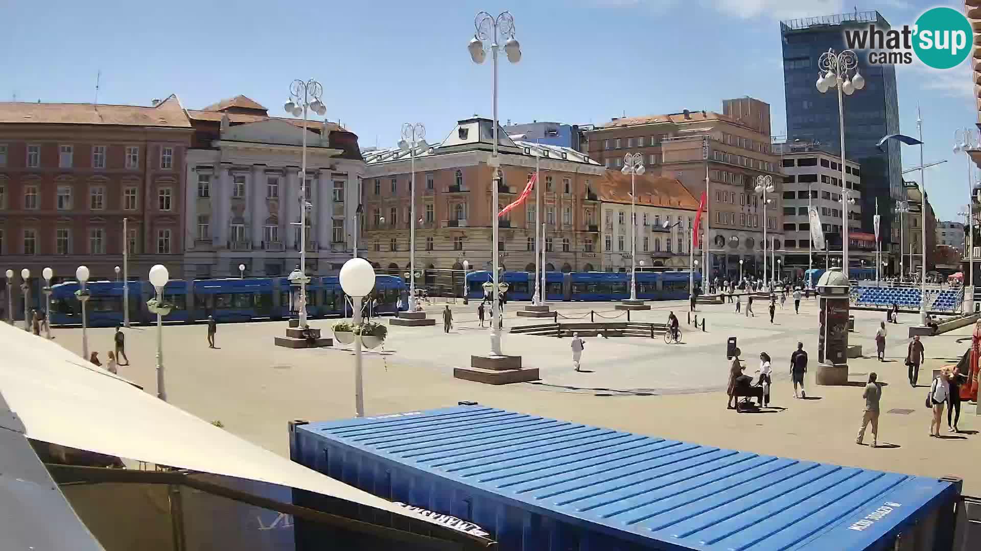Zagreb Live Webcam – Bana Jelačić square