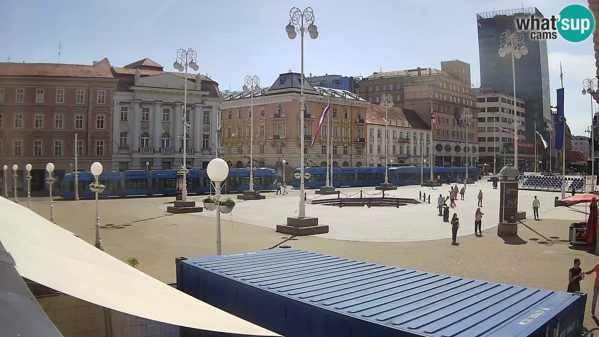 Zagreb Live Webcam – Bana Jelačić square