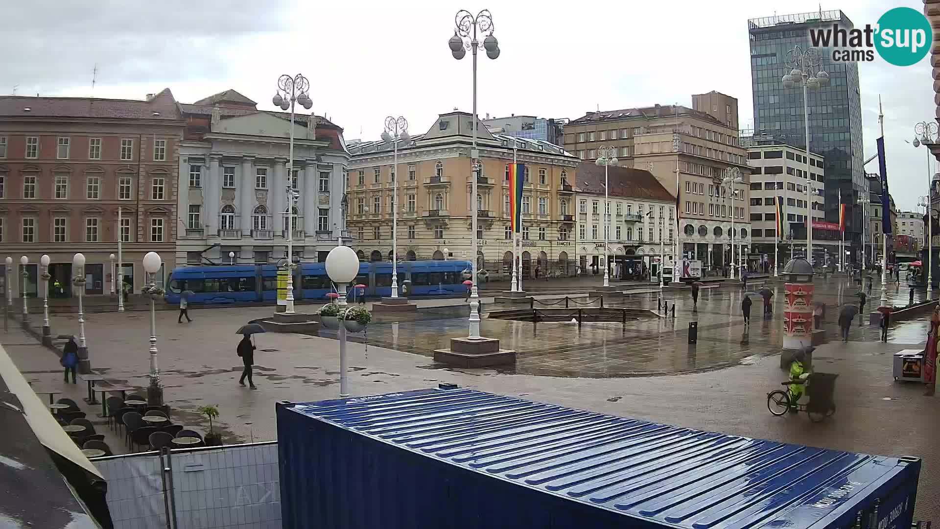 Zagreb spletna kamera trg Bana Jelačića