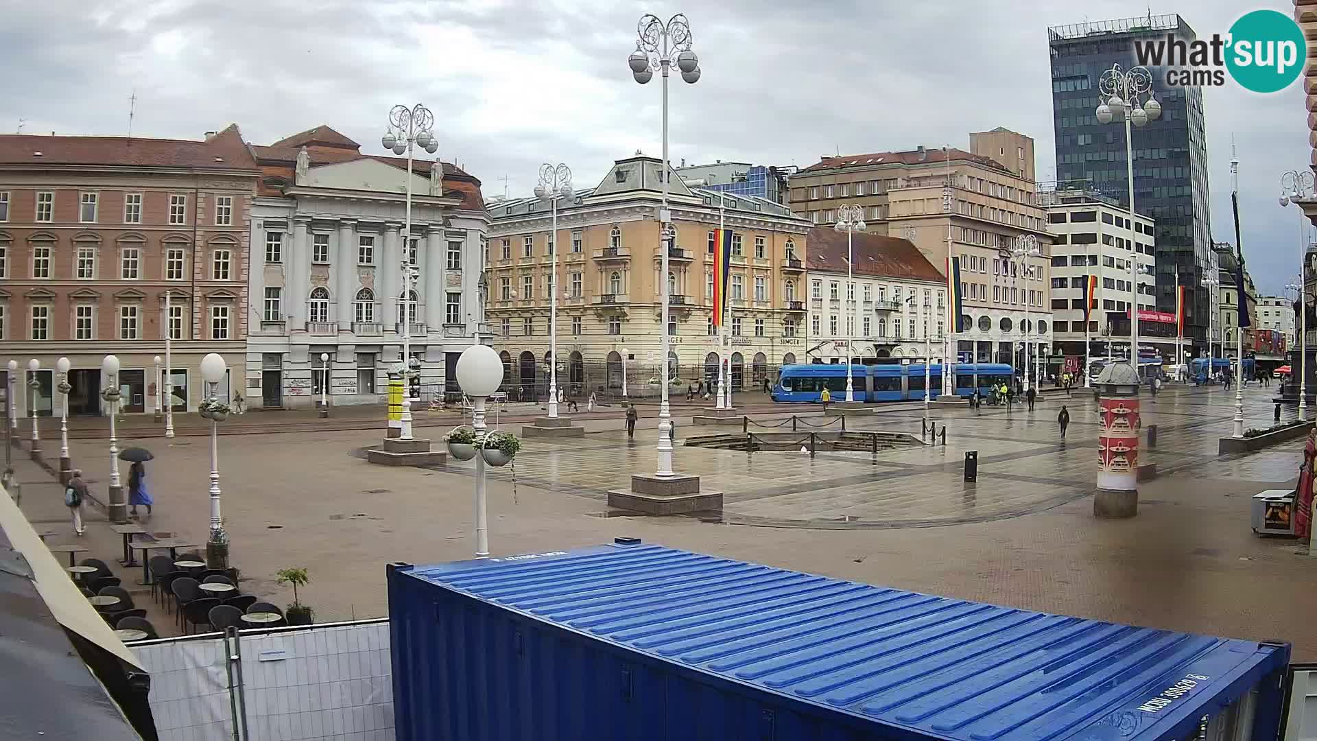 Zagreb spletna kamera trg Bana Jelačića