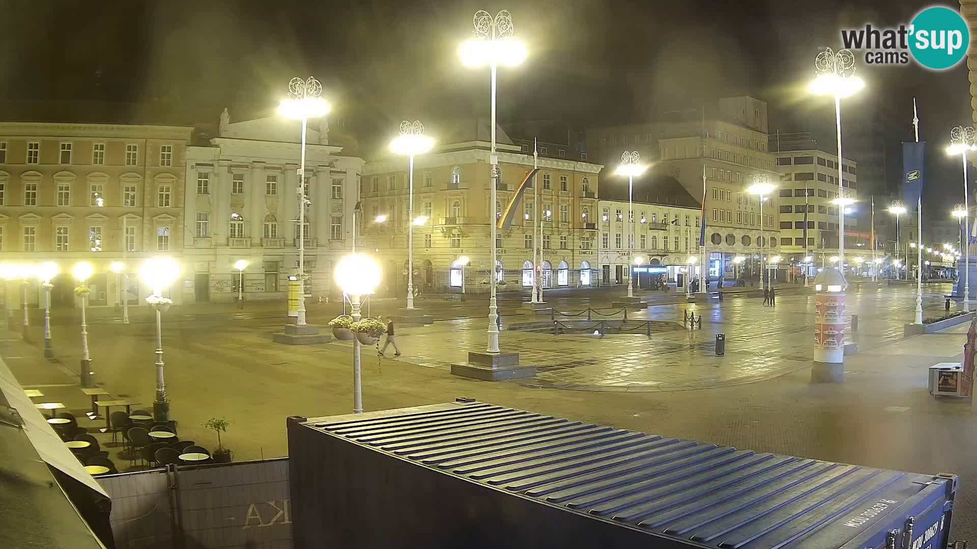 Zagreb Live Webcam – Bana Jelačić square