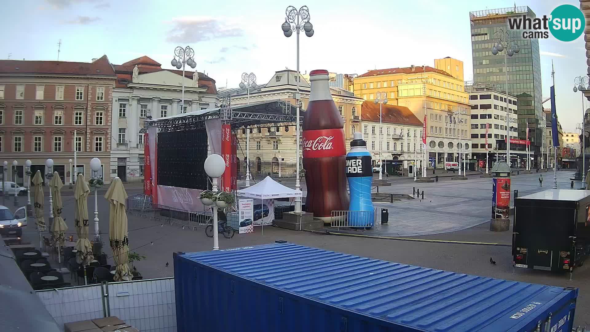 Zagreb Live Webcam – Bana Jelačić square