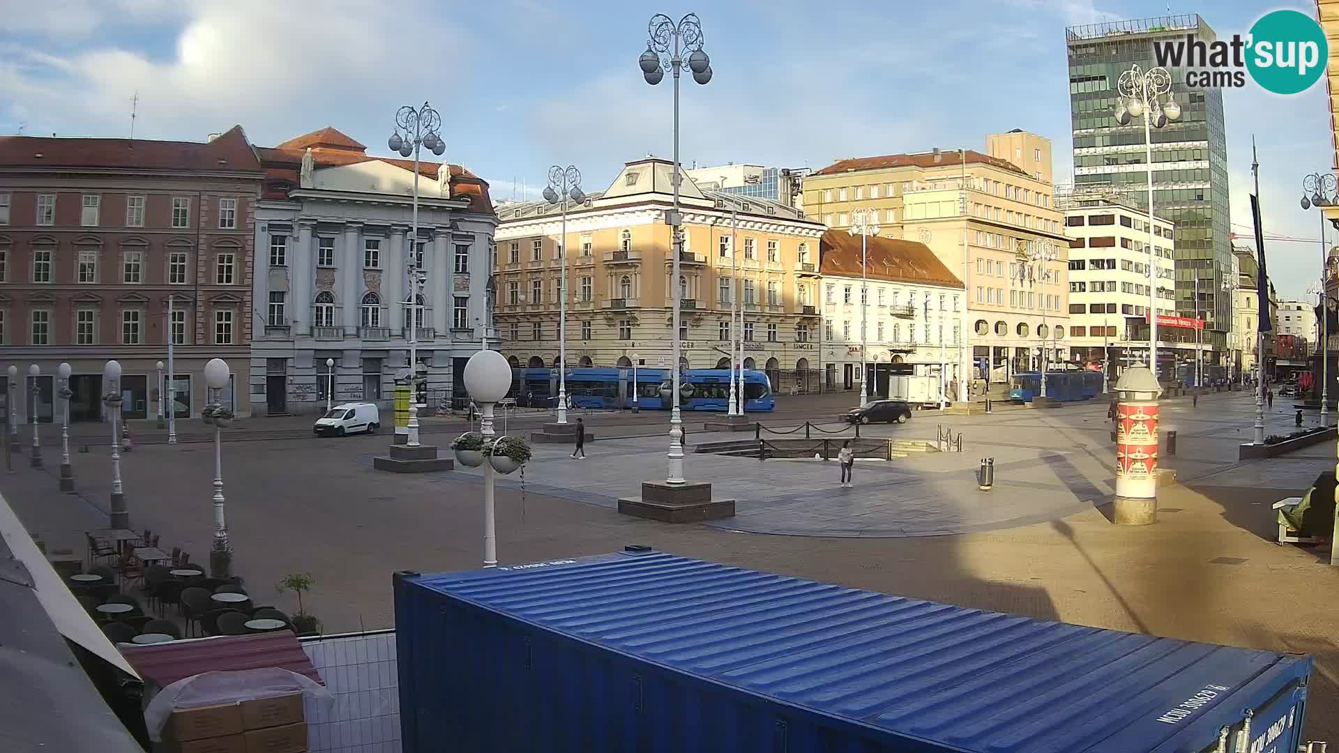 Zagreb Live Webcam – Bana Jelačić square