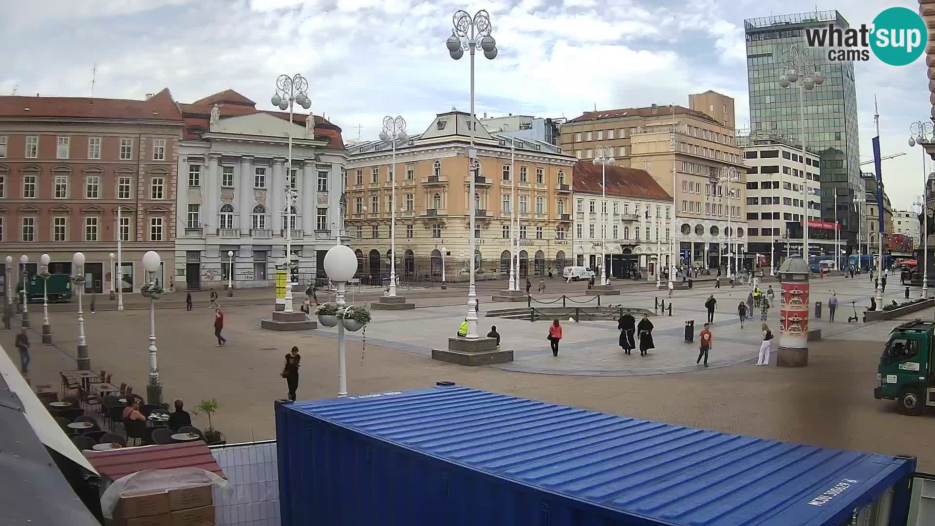Zagreb spletna kamera trg Bana Jelačića