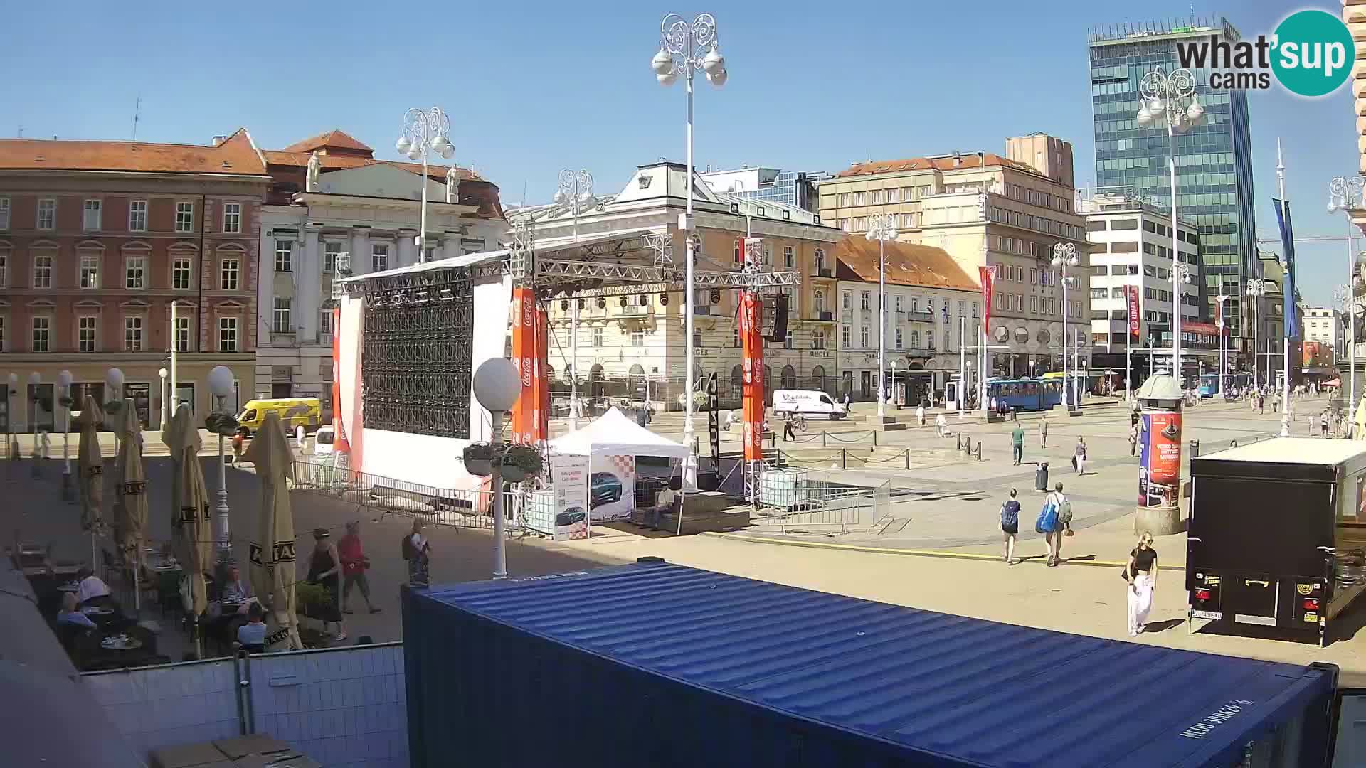 Zagreb Live Webcam – Bana Jelačić square
