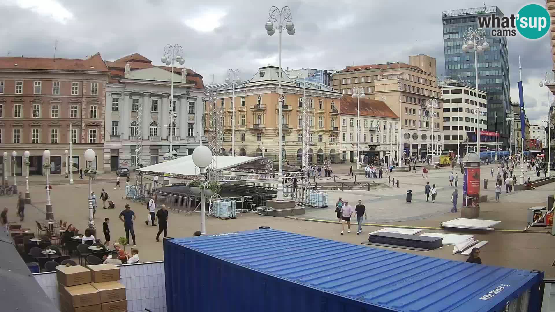 Zagreb spletna kamera trg Bana Jelačića