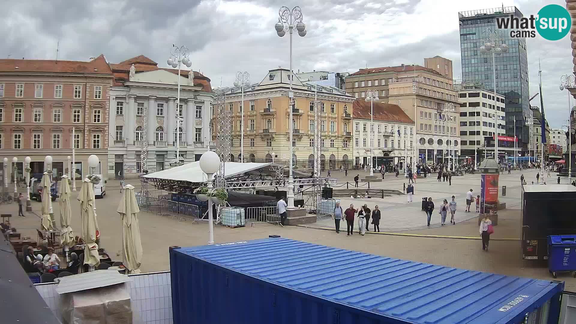 Zagreb Live Webcam – Bana Jelačić square