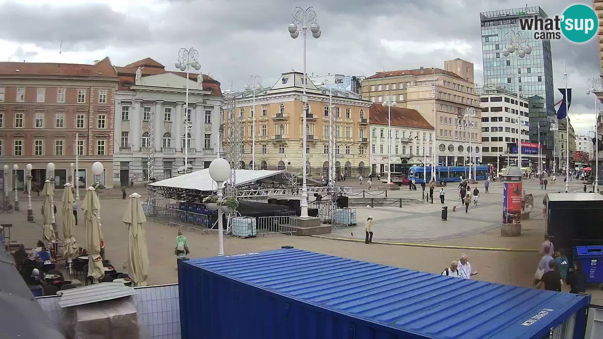 Zagreb Live Webcam – Bana Jelačić square