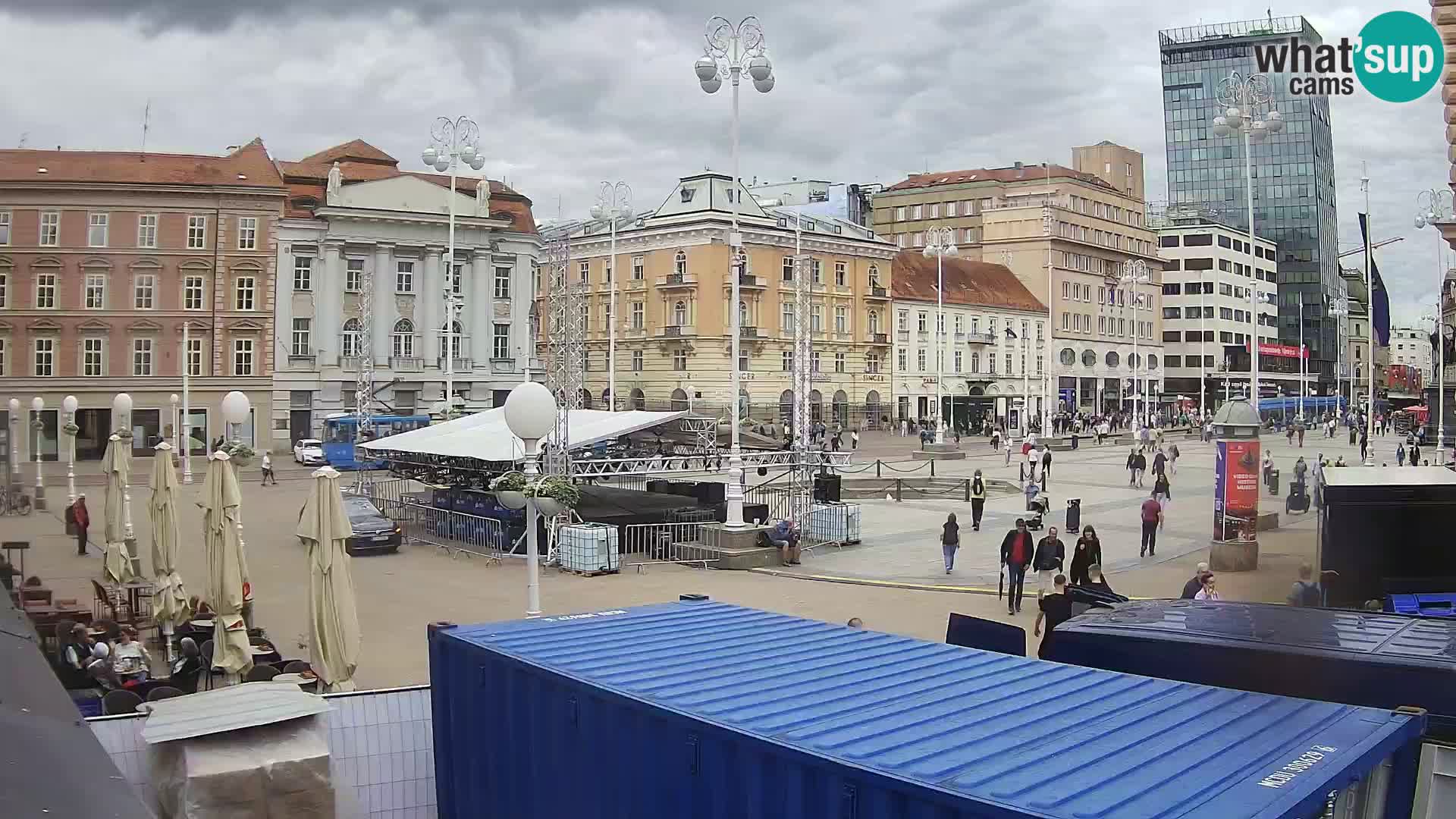 Zagreb Live Webcam – Bana Jelačić square