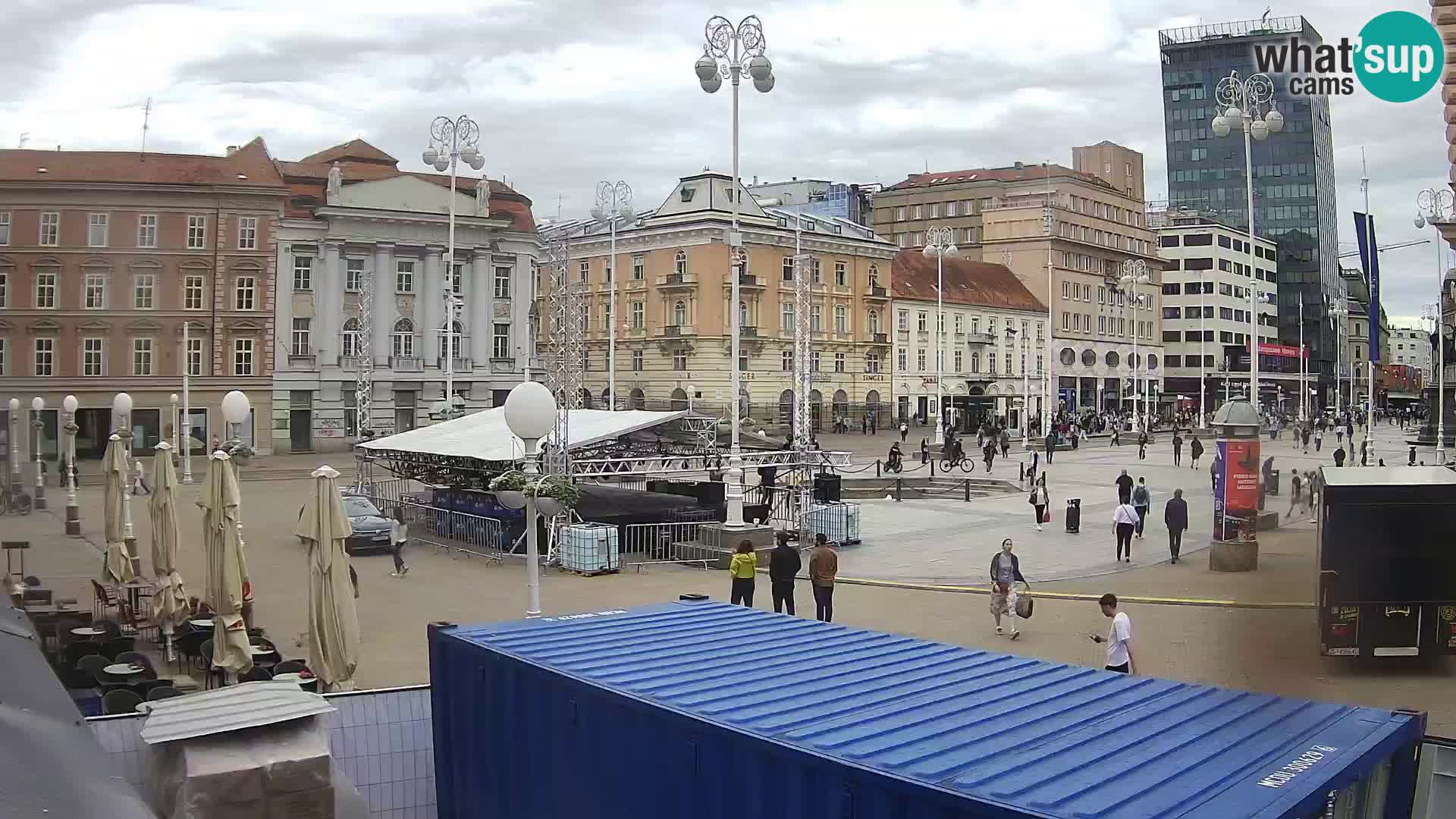 Zagreb Live Webcam – Bana Jelačić square