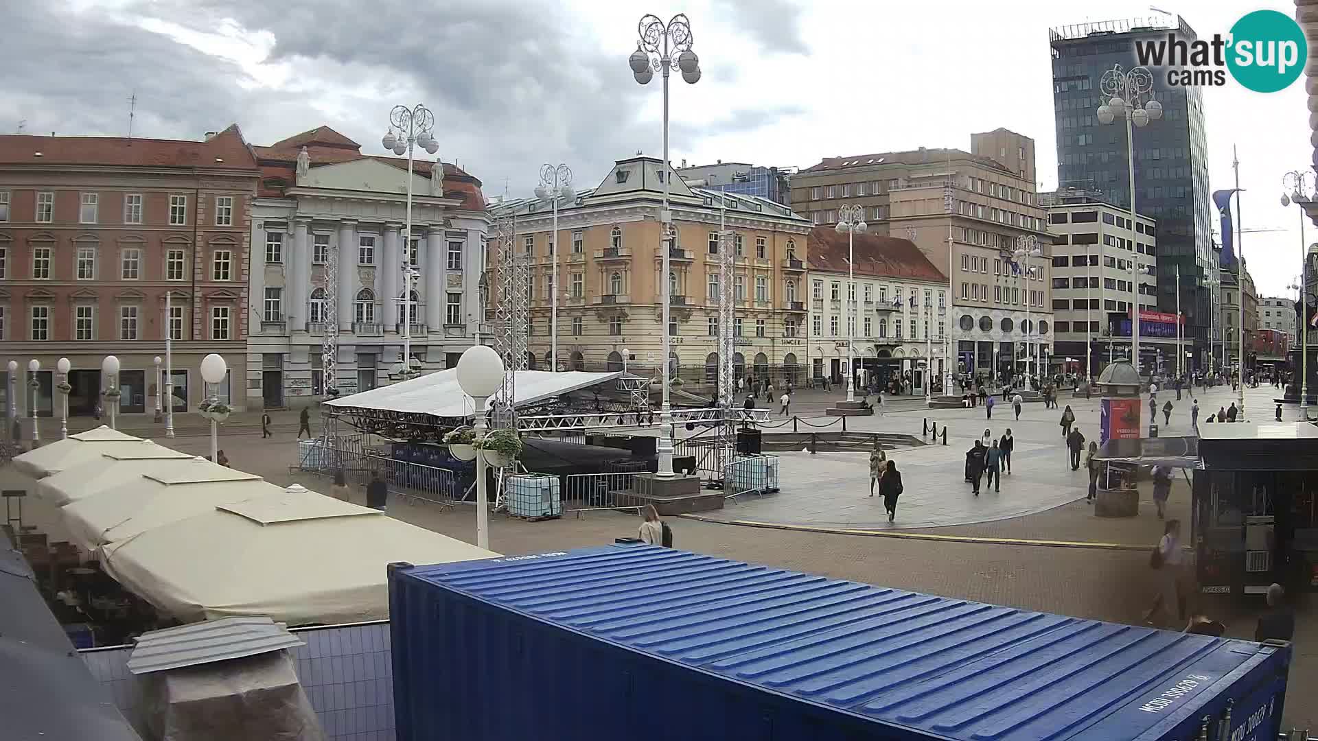 Zagreb Live Webcam – Bana Jelačić square