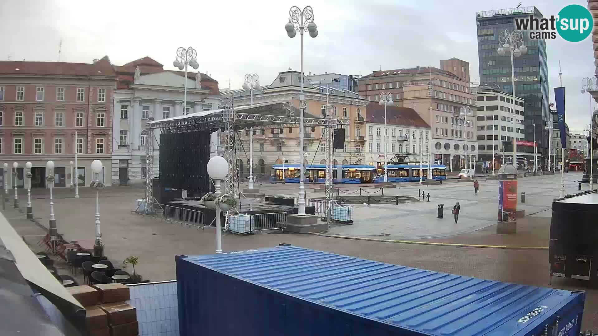 Zagreb Live Webcam – Bana Jelačić square