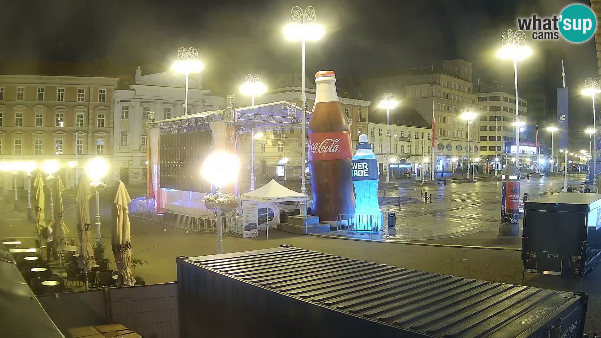 Zagreb Live Webcam – Bana Jelačić square