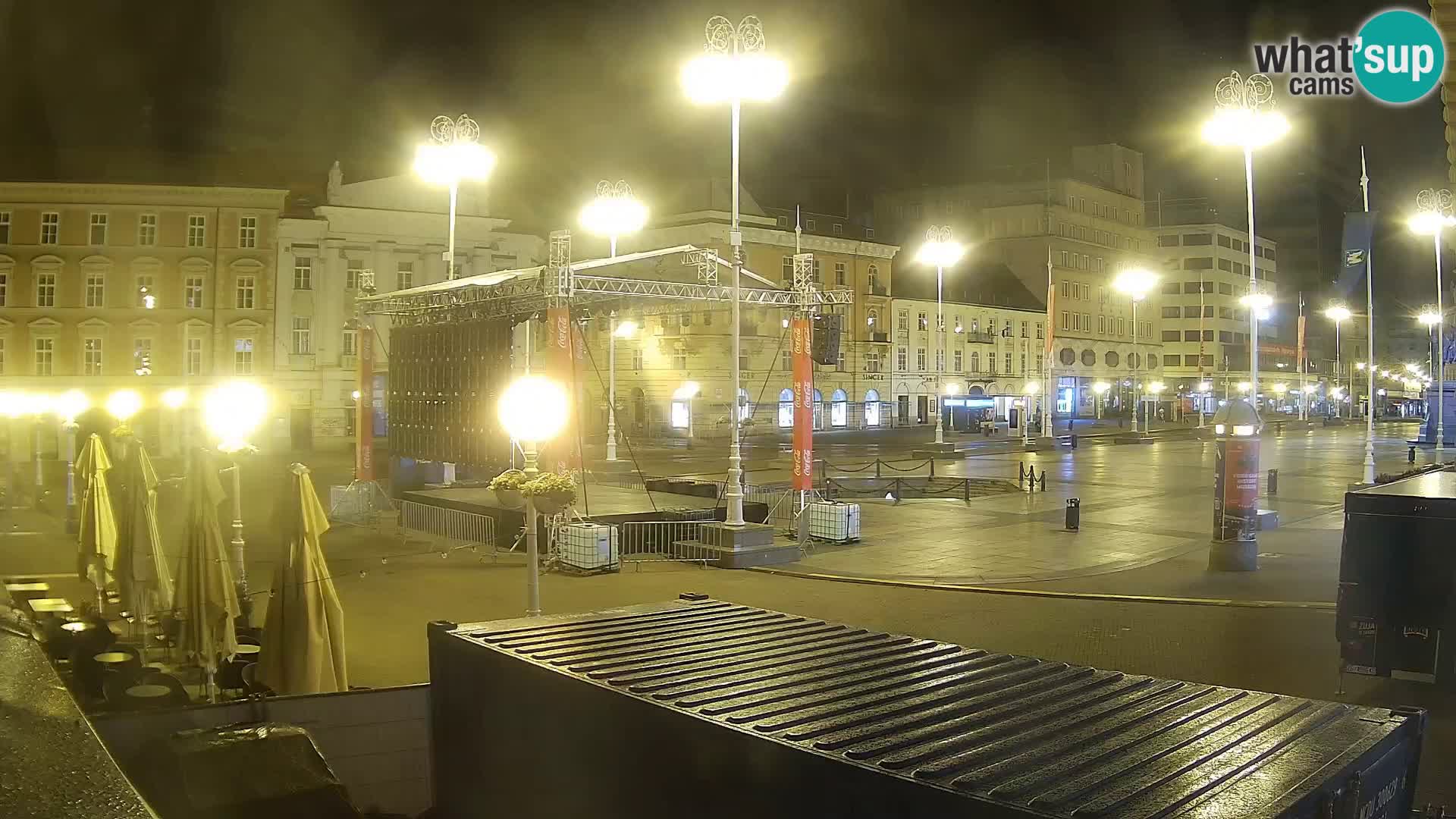 Zagreb Live Webcam – Bana Jelačić square