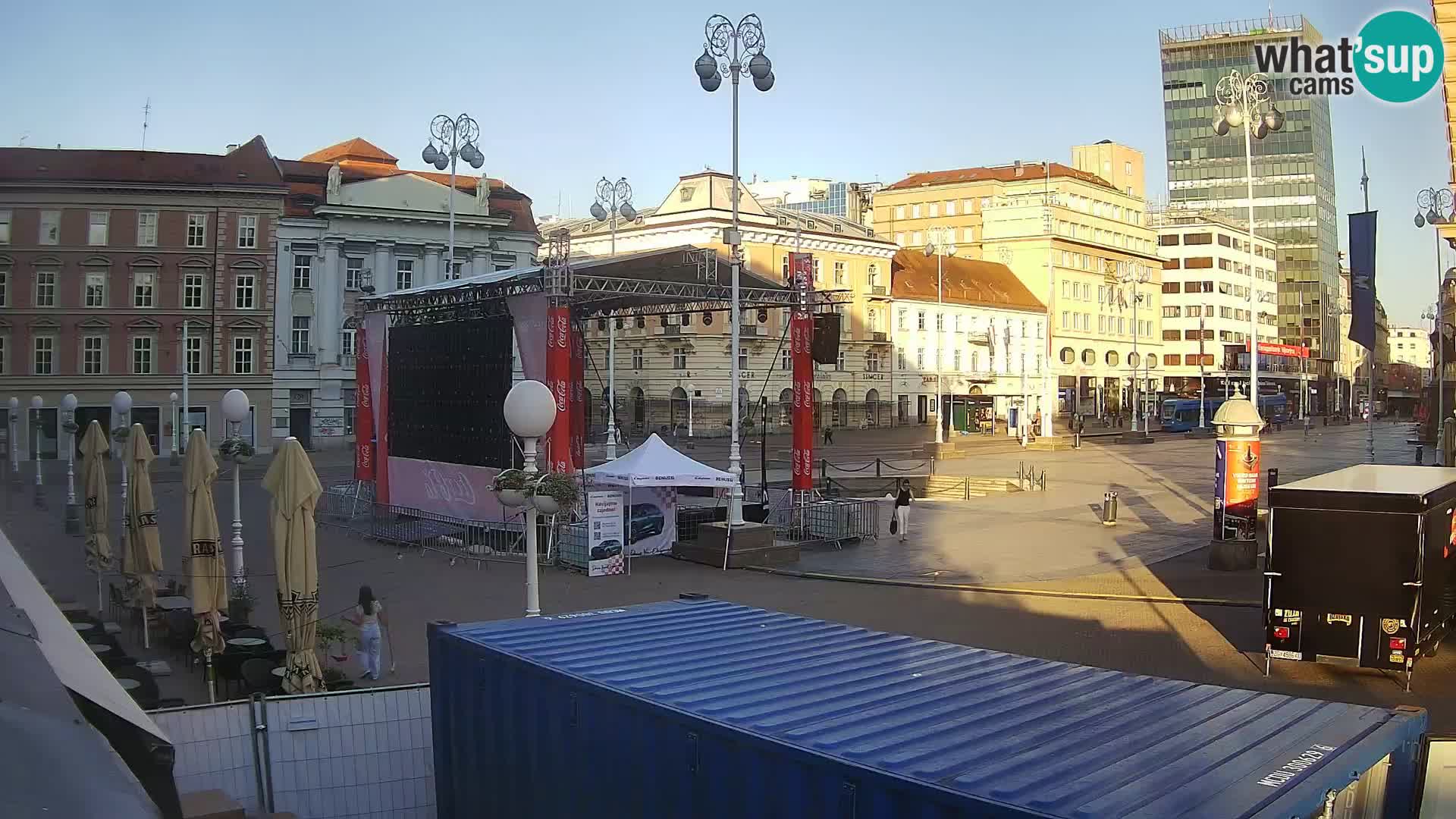 Zagreb Live Webcam – Bana Jelačić square