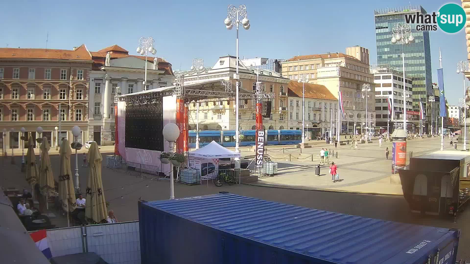 Zagreb Live Webcam – Bana Jelačić square