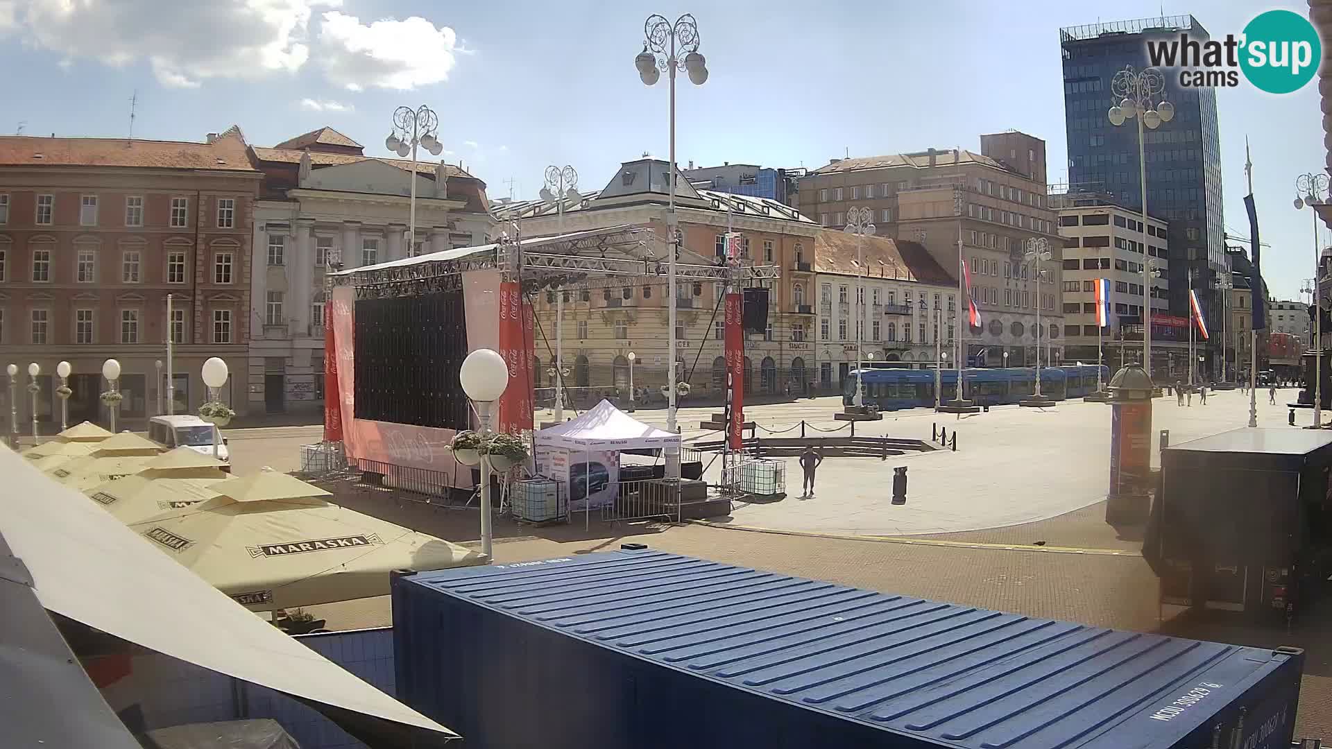 Zagreb Live Webcam – Bana Jelačić square