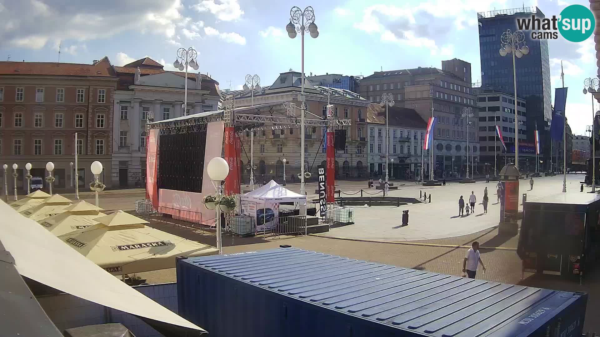 Zagreb Live Webcam – Bana Jelačić square