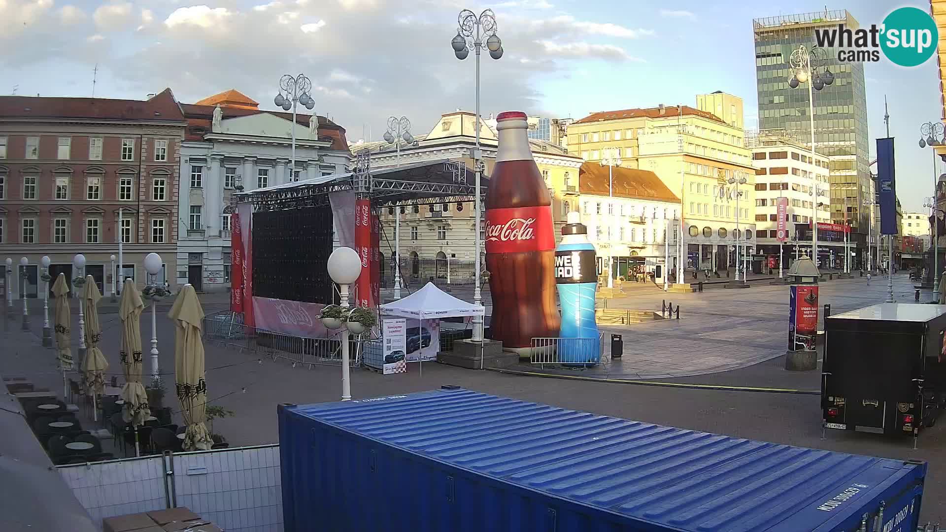 Zagreb Live Webcam – Bana Jelačić square