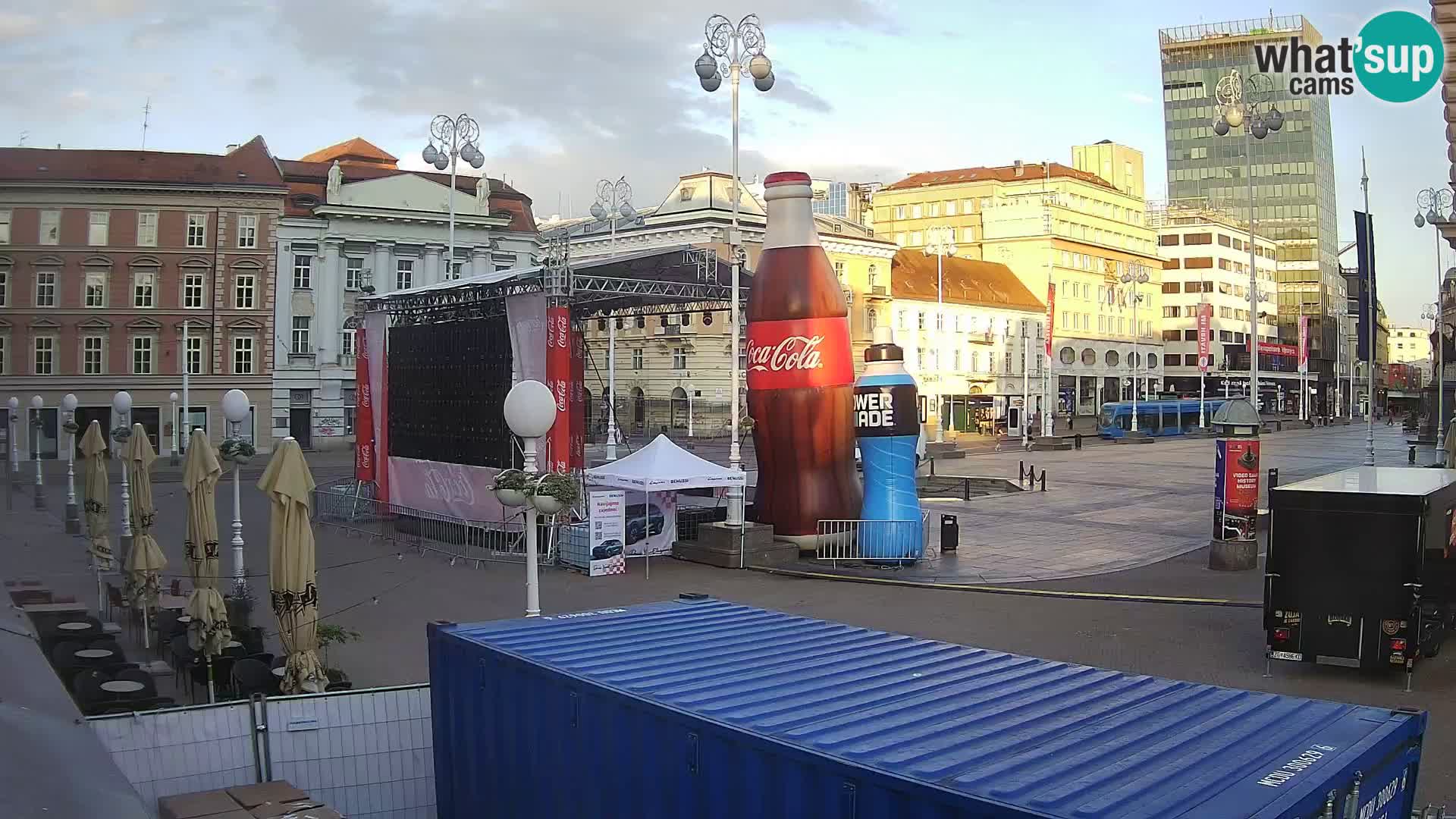 Zagreb Live Webcam – Bana Jelačić square