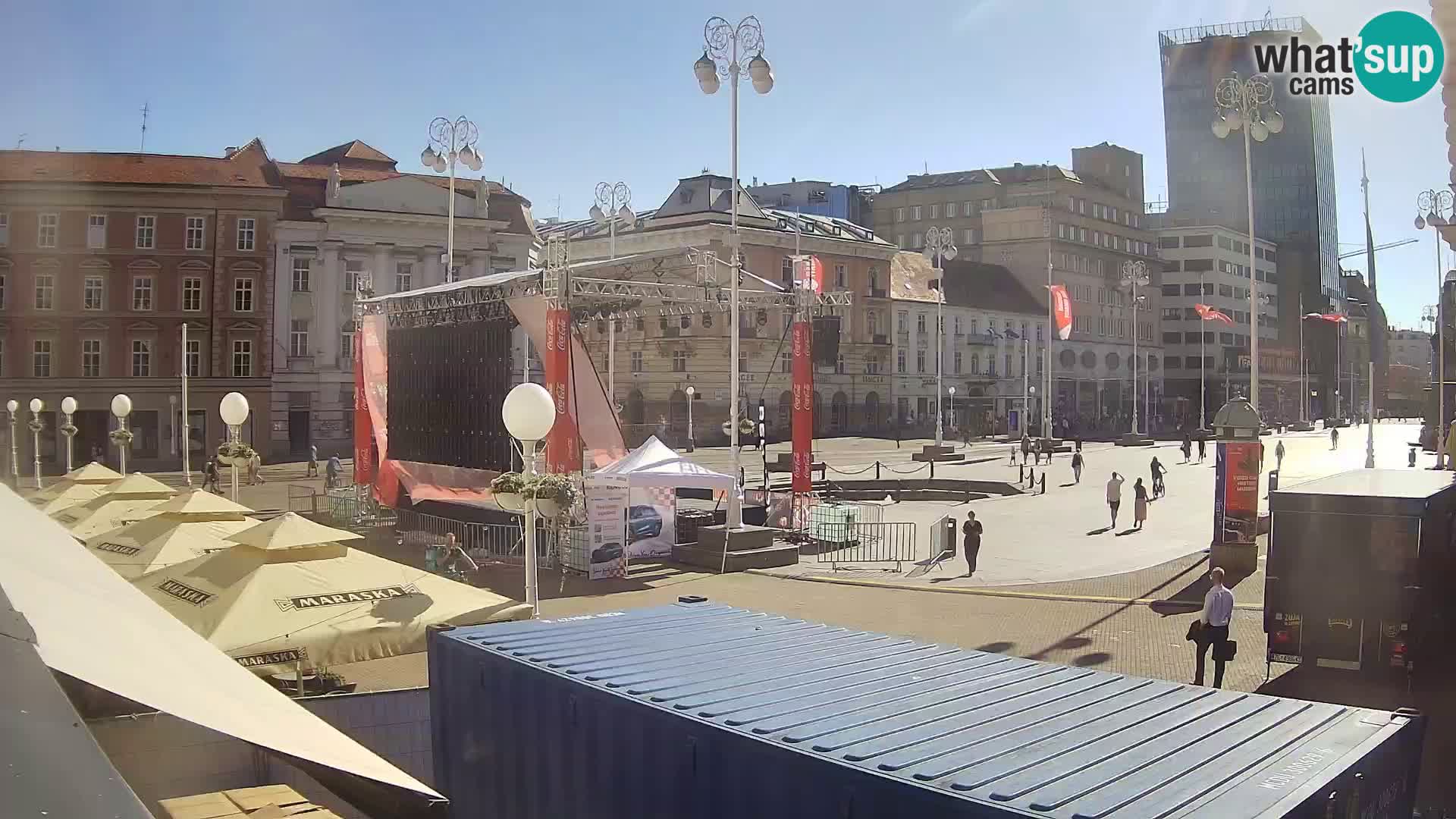 Zagreb spletna kamera trg Bana Jelačića