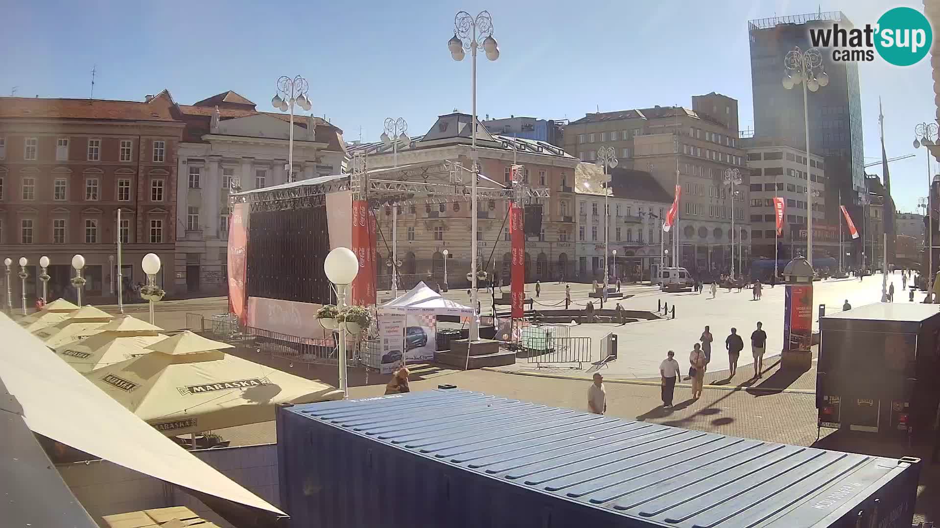 Zagreb spletna kamera trg Bana Jelačića