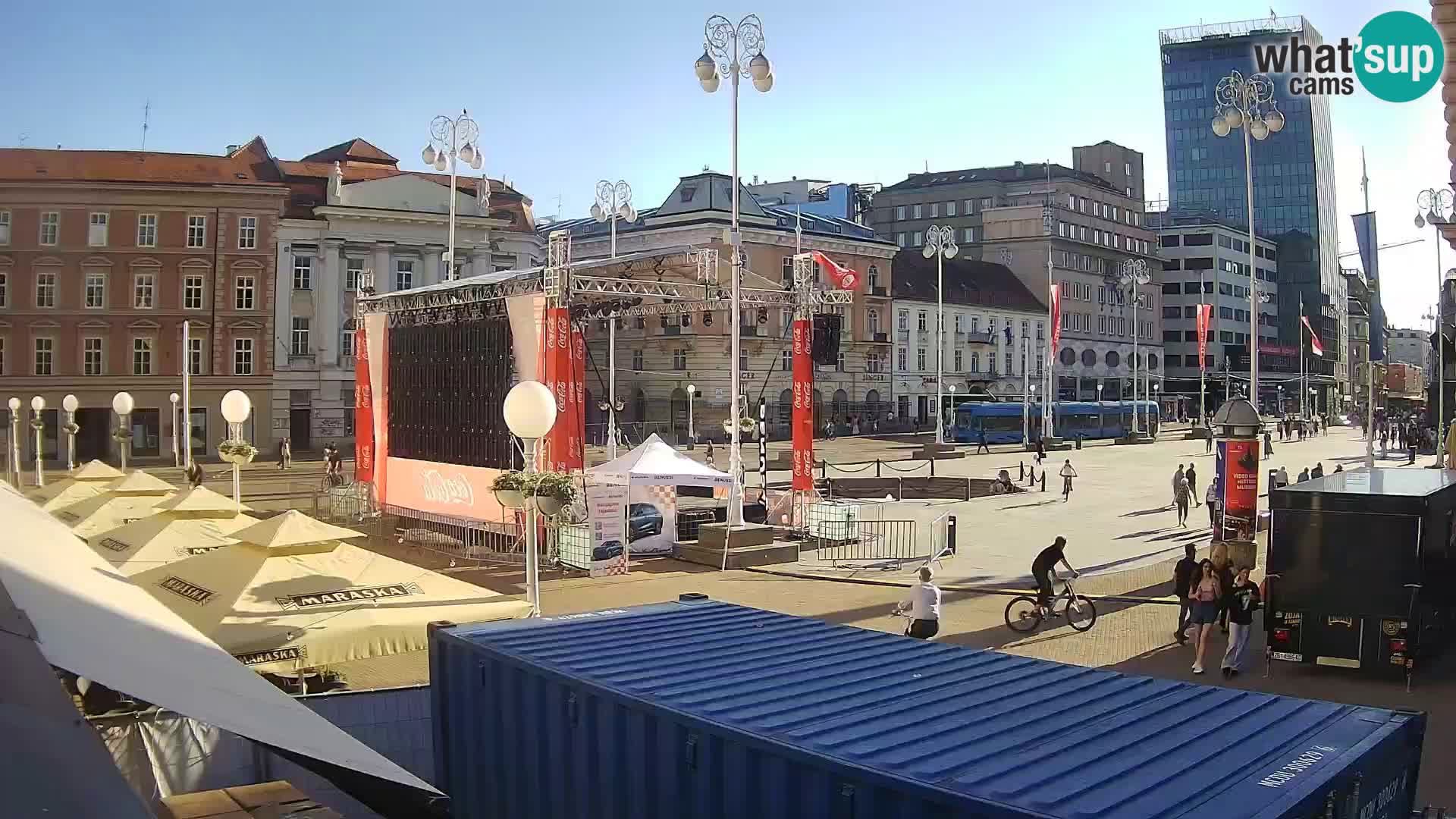 Zagreb Live Webcam – Bana Jelačić square