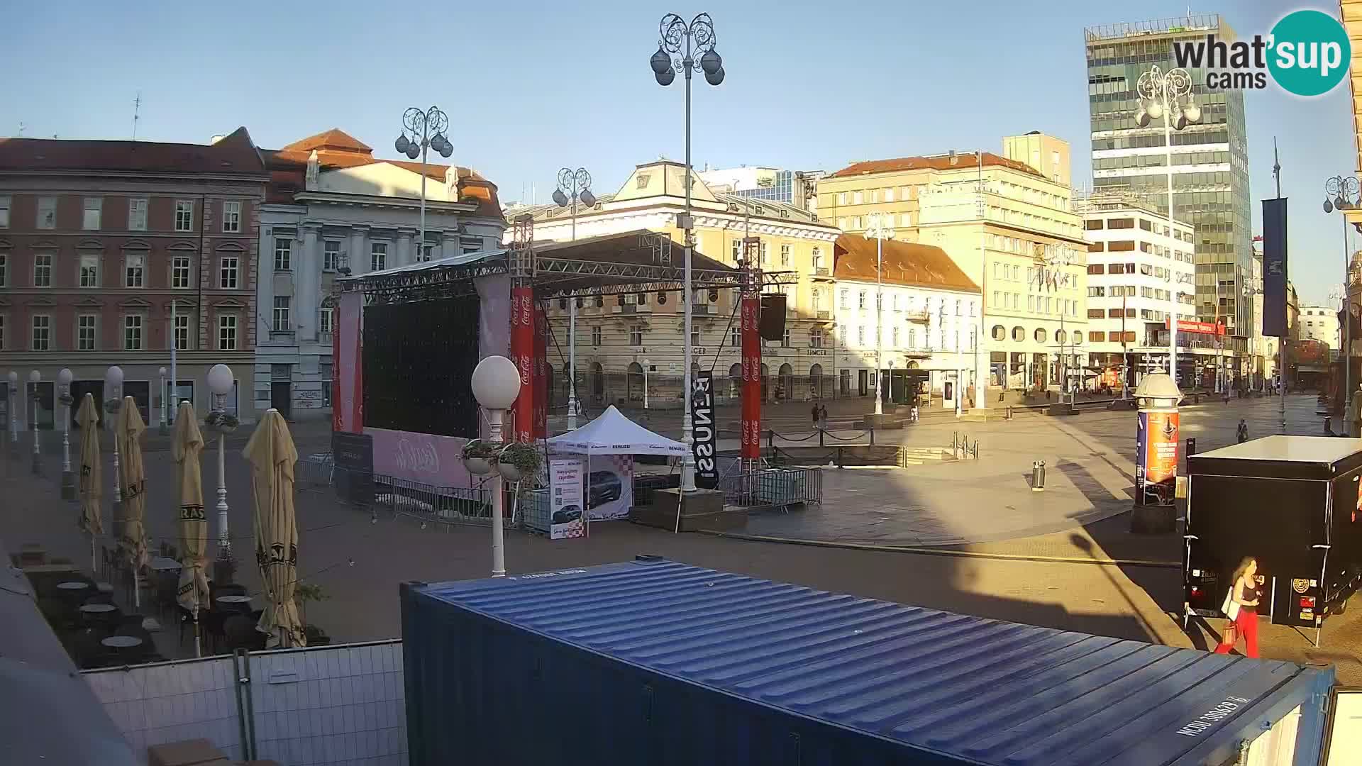 Zagreb Live Webcam – Bana Jelačić square