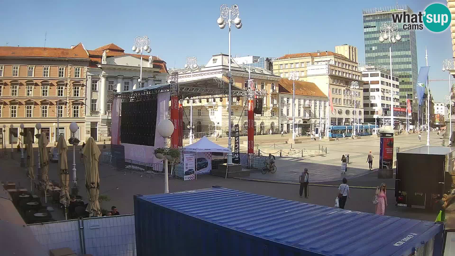 Zagreb Live Webcam – Bana Jelačić square