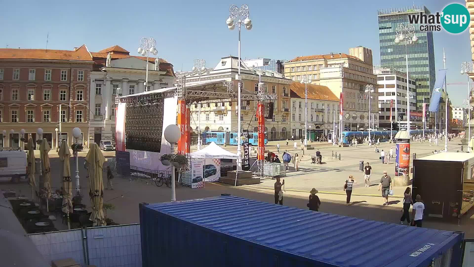 Zagreb Live Webcam – Bana Jelačić square