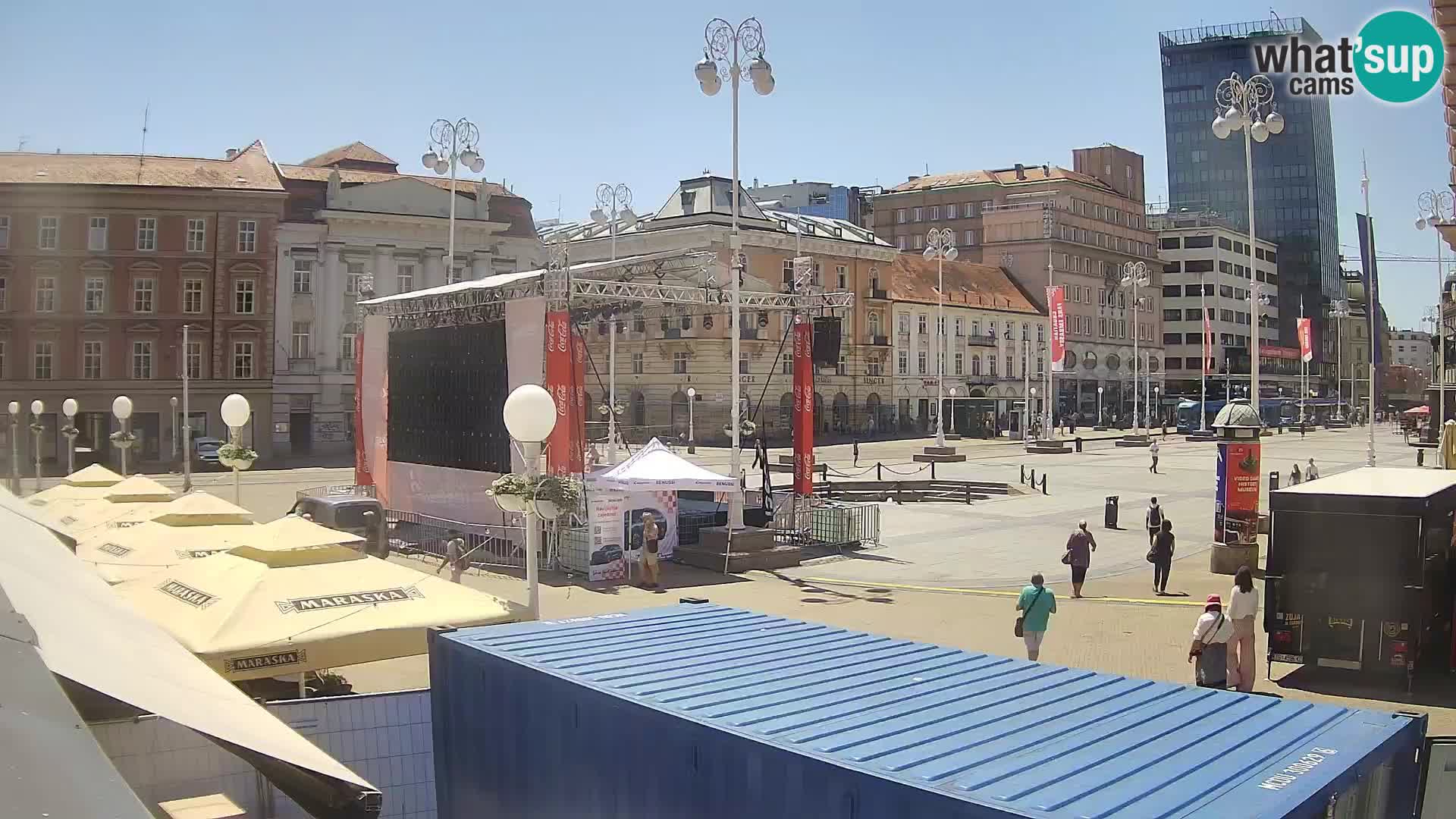 Zagreb spletna kamera trg Bana Jelačića