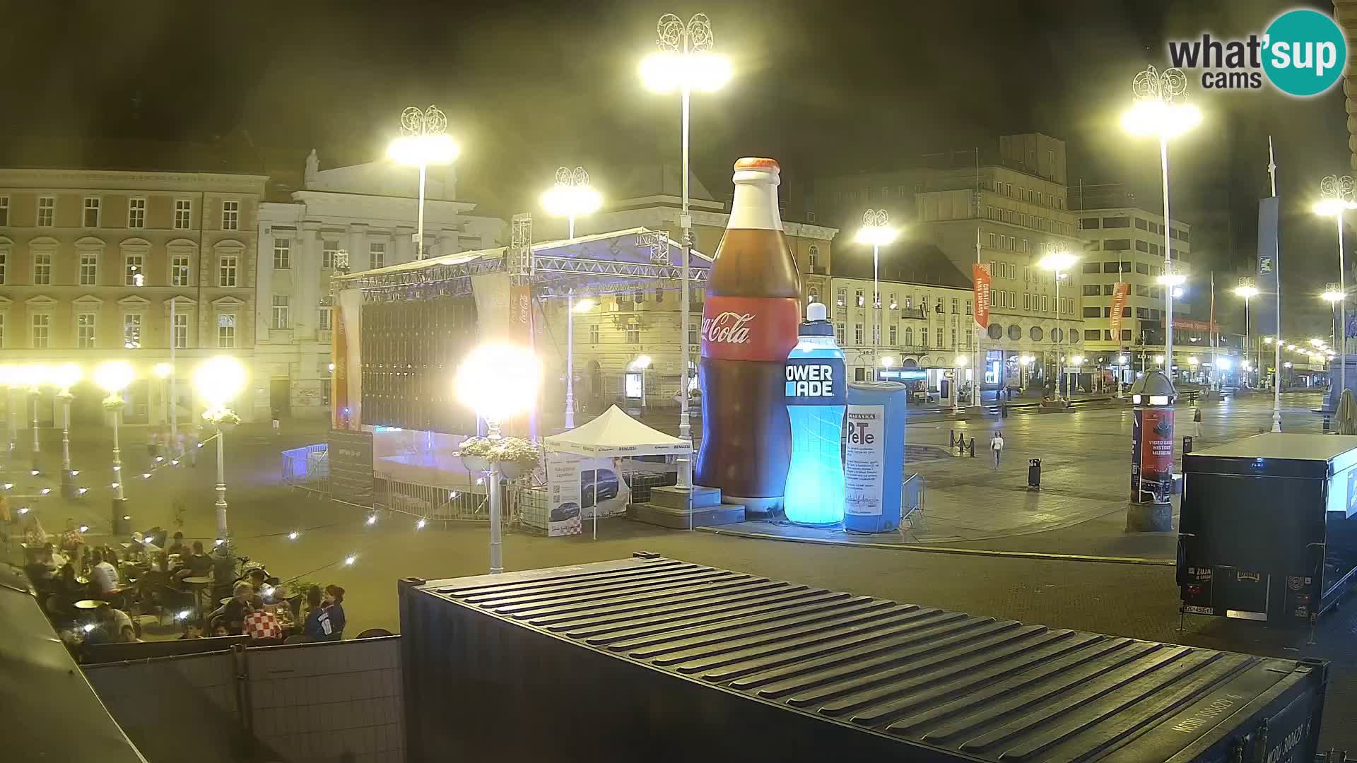 Zagreb Live Webcam – Bana Jelačić square